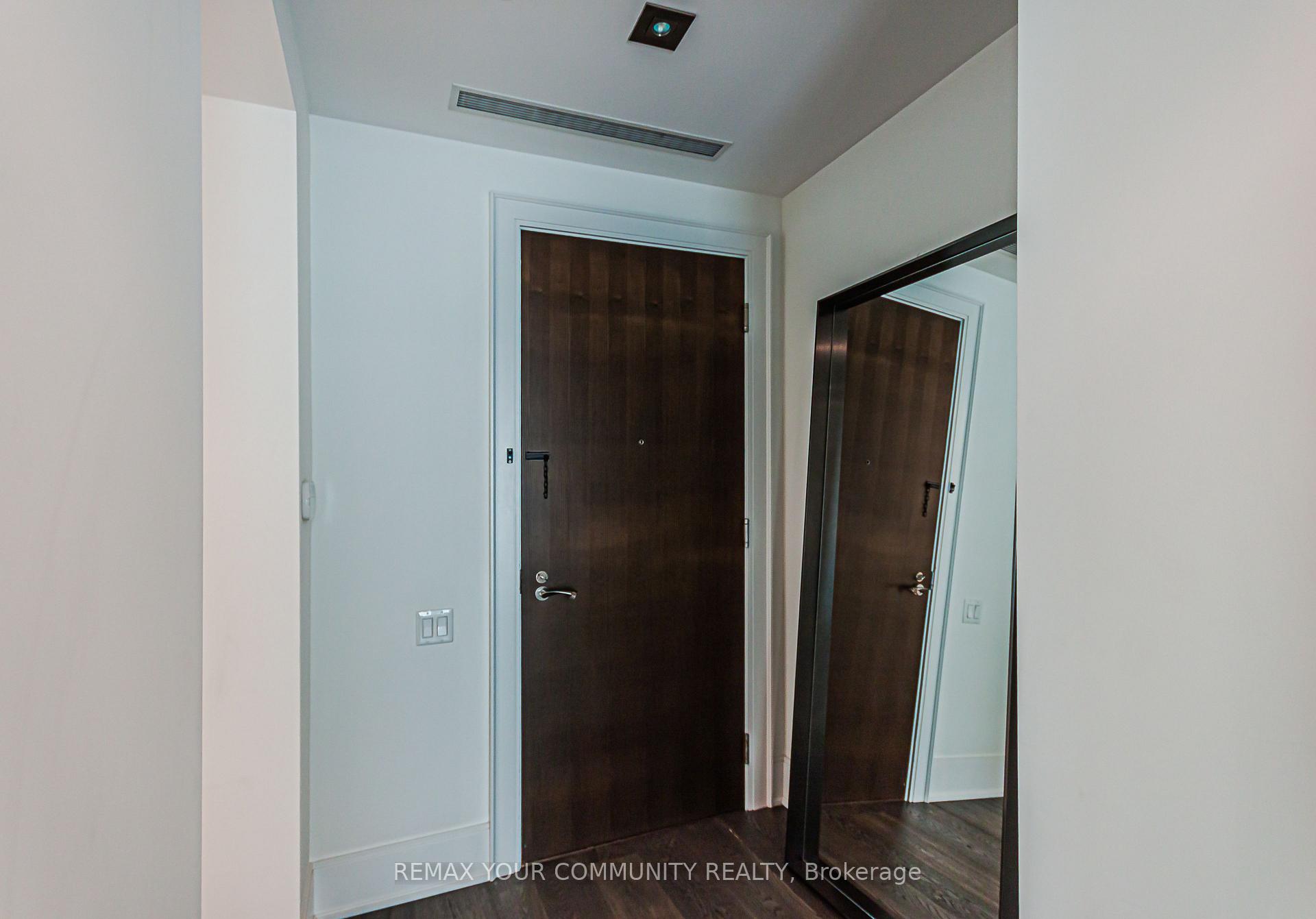 Photo 6 of Unit 902, 77 Charles Street W, Toronto, Bay Street Corridor — HOMEH