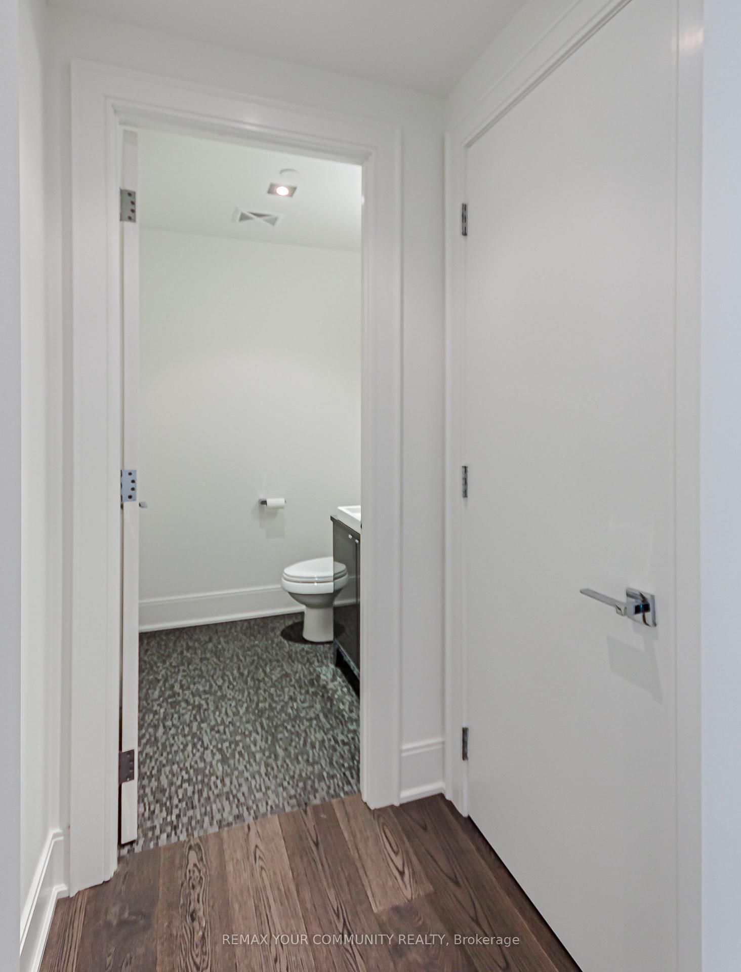 Photo 8 of Unit 902, 77 Charles Street W, Toronto, Bay Street Corridor — HOMEH