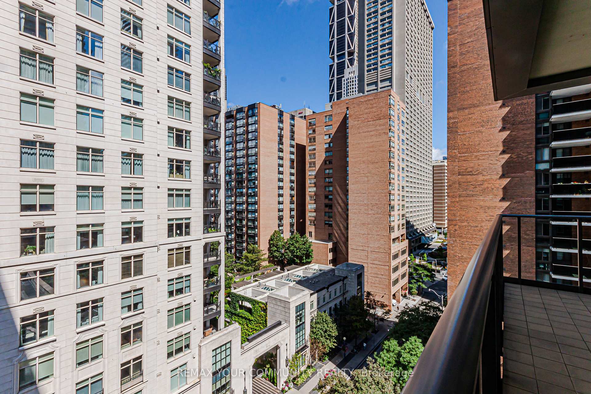 Photo 22 of Unit 902, 77 Charles Street W, Toronto, Bay Street Corridor — HOMEH