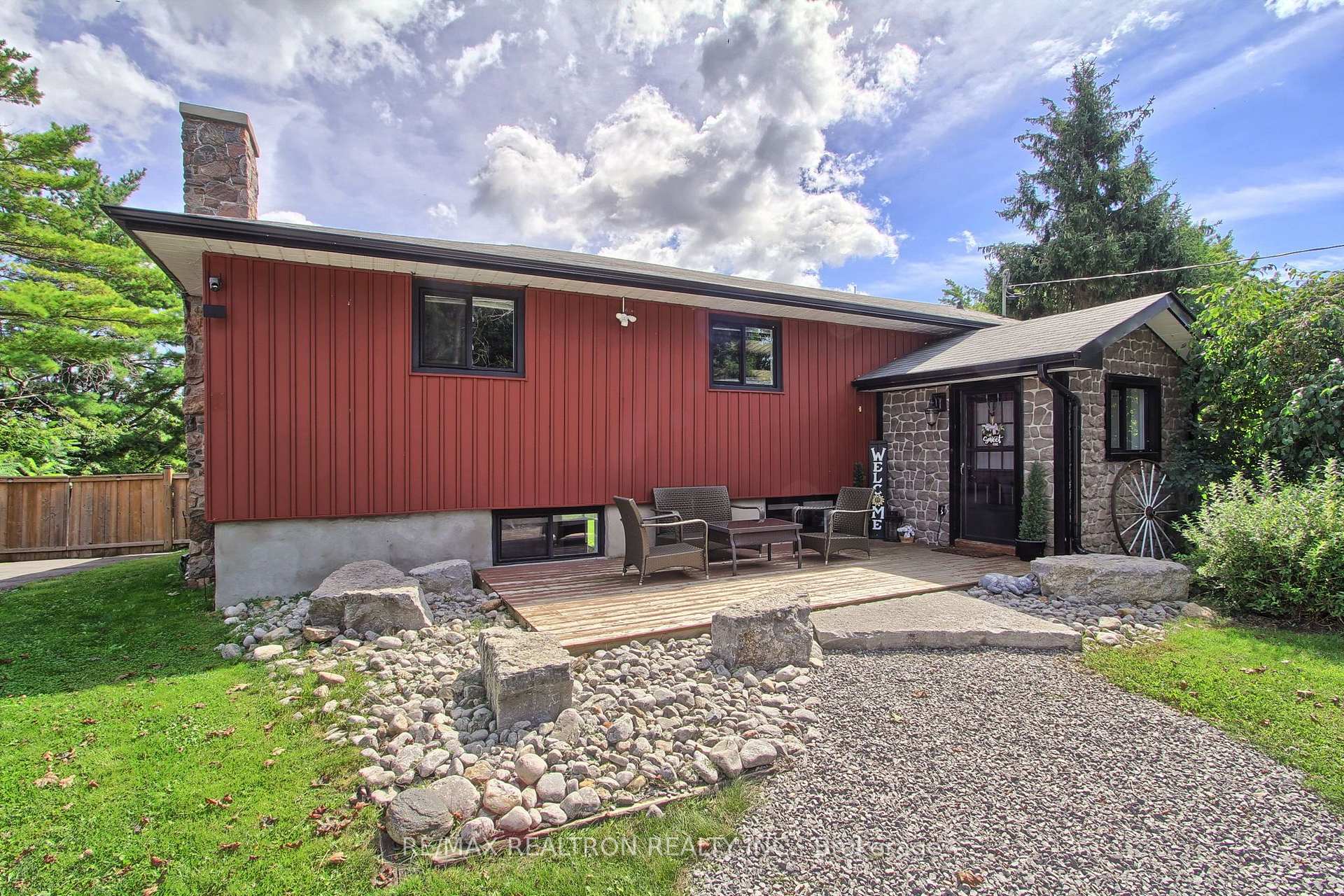 Photo 5 of 126 O'Reilly Lane, Kawartha Lakes, Ops — HOMEH
