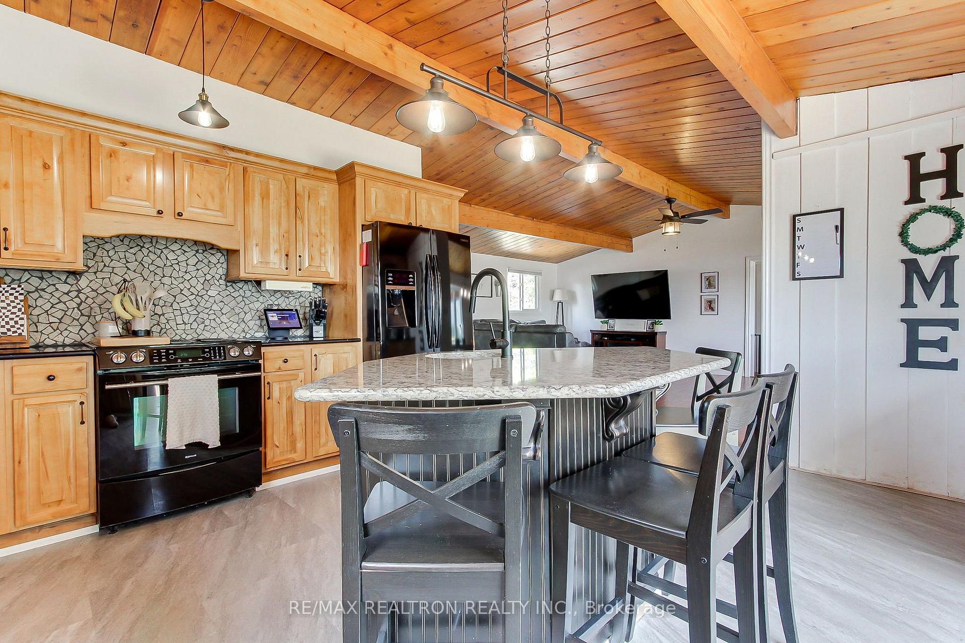 Photo 22 of 126 O'Reilly Lane, Kawartha Lakes, Ops — HOMEH