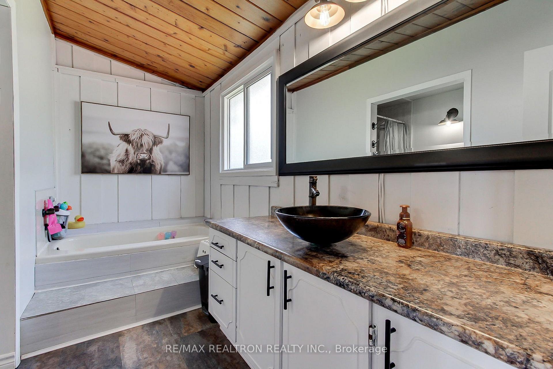 Photo 30 of 126 O'Reilly Lane, Kawartha Lakes, Ops — HOMEH