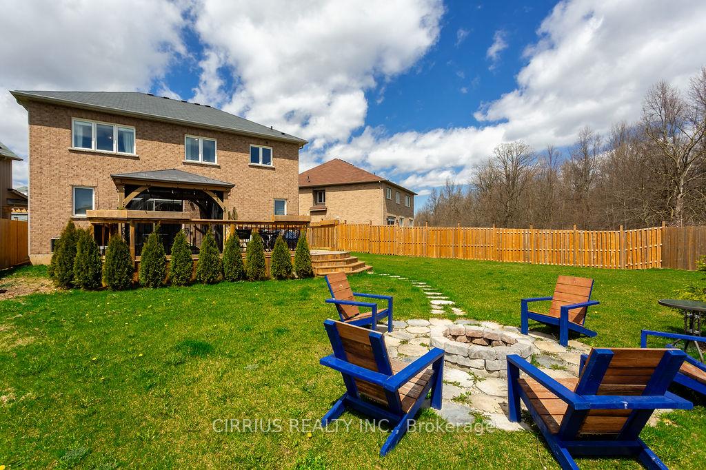 Photo 6 of 7776 Tupelo Crescent, Niagara Falls, Brown — HOMEH