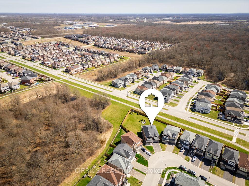 Photo 42 of 7776 Tupelo Crescent, Niagara Falls, Brown — HOMEH