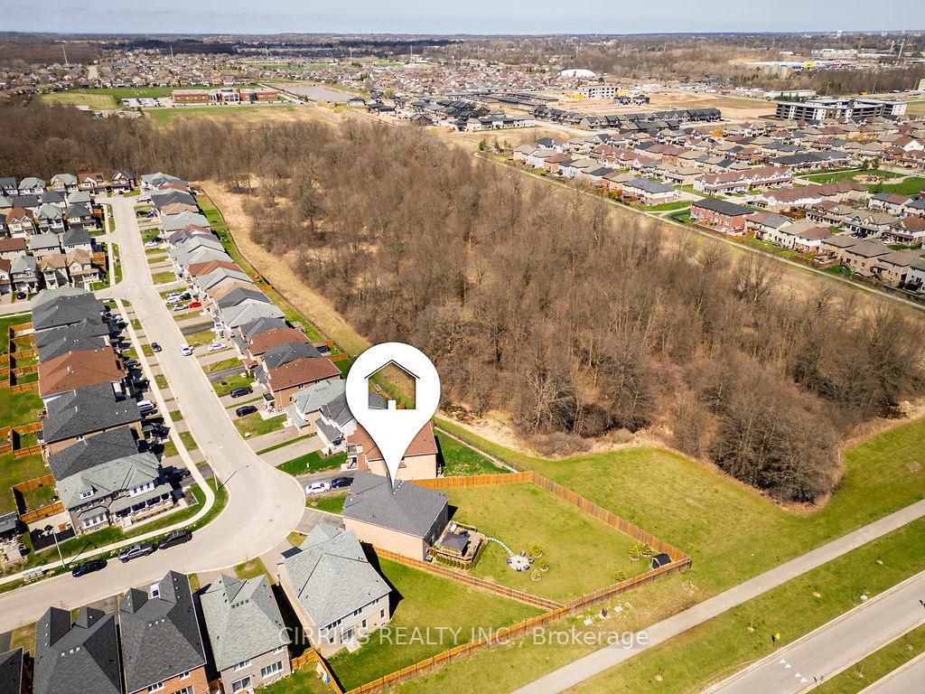 Photo 43 of 7776 Tupelo Crescent, Niagara Falls, Brown — HOMEH