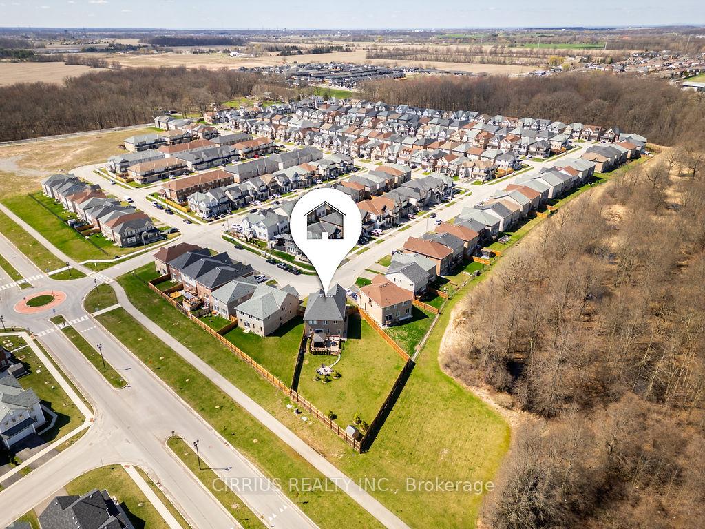 Photo 44 of 7776 Tupelo Crescent, Niagara Falls, Brown — HOMEH
