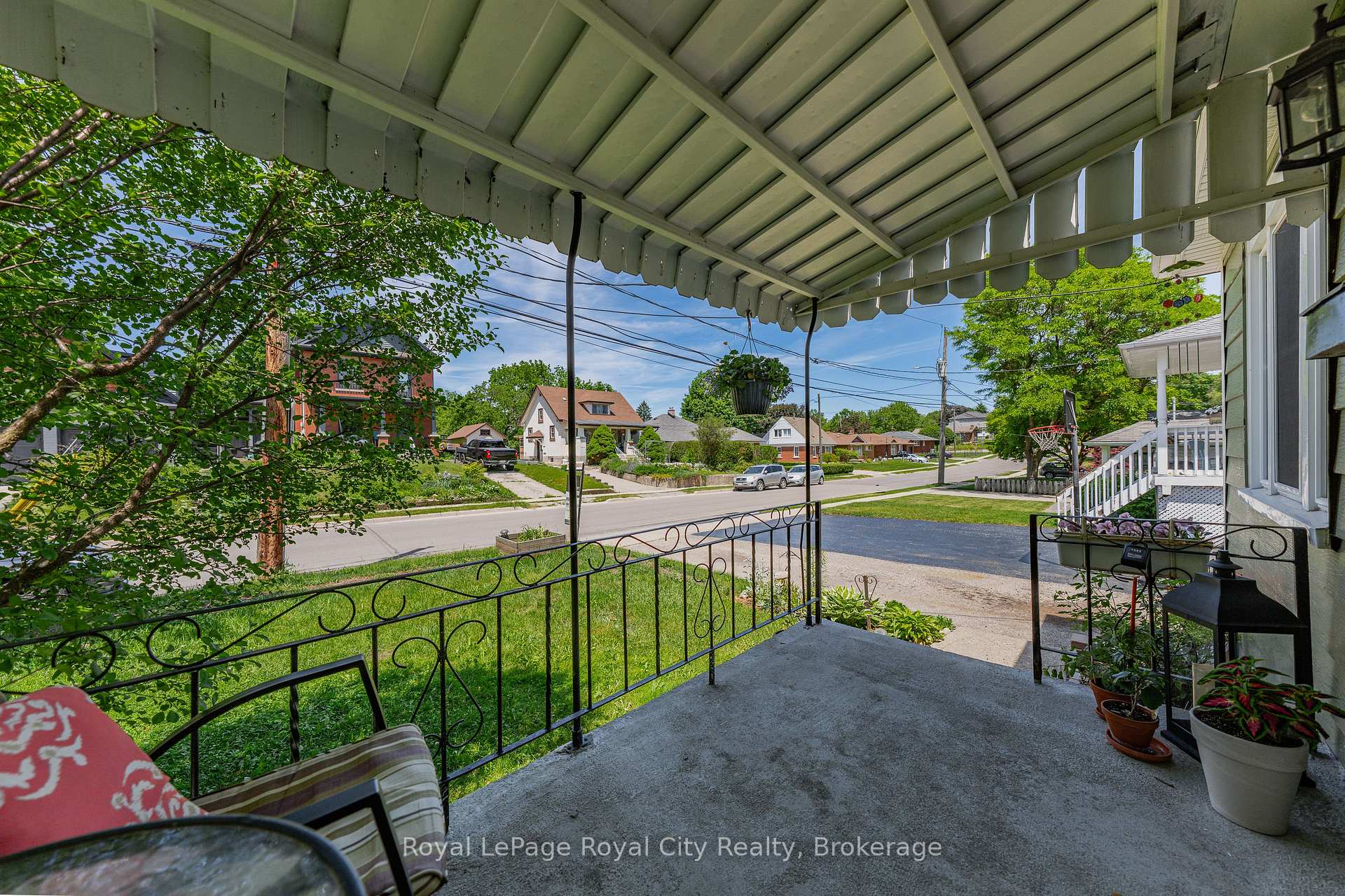 Photo 2 of 157 Grange Street, Guelph, St. George's — HOMEH