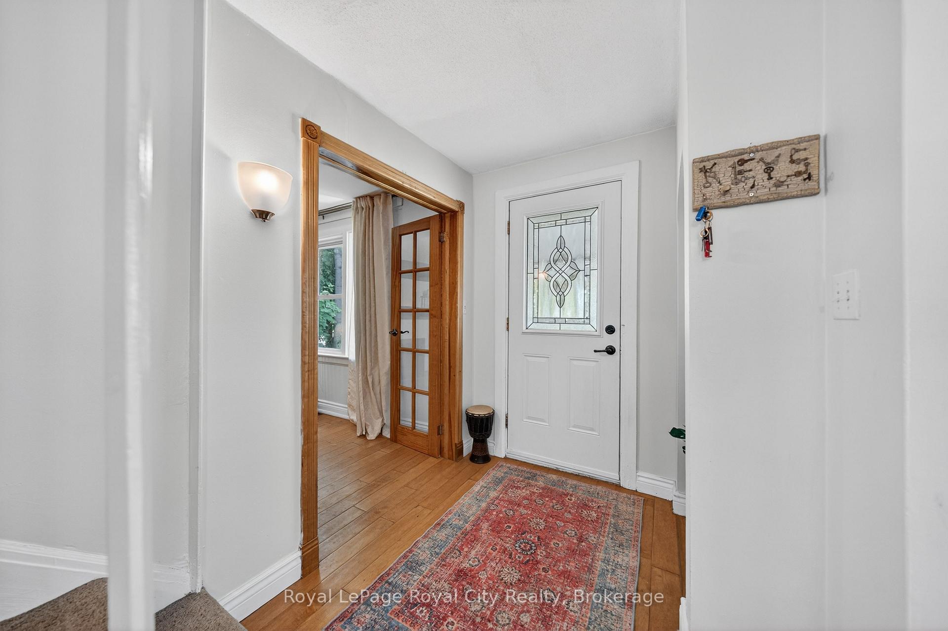 Photo 8 of 157 Grange Street, Guelph, St. George's — HOMEH