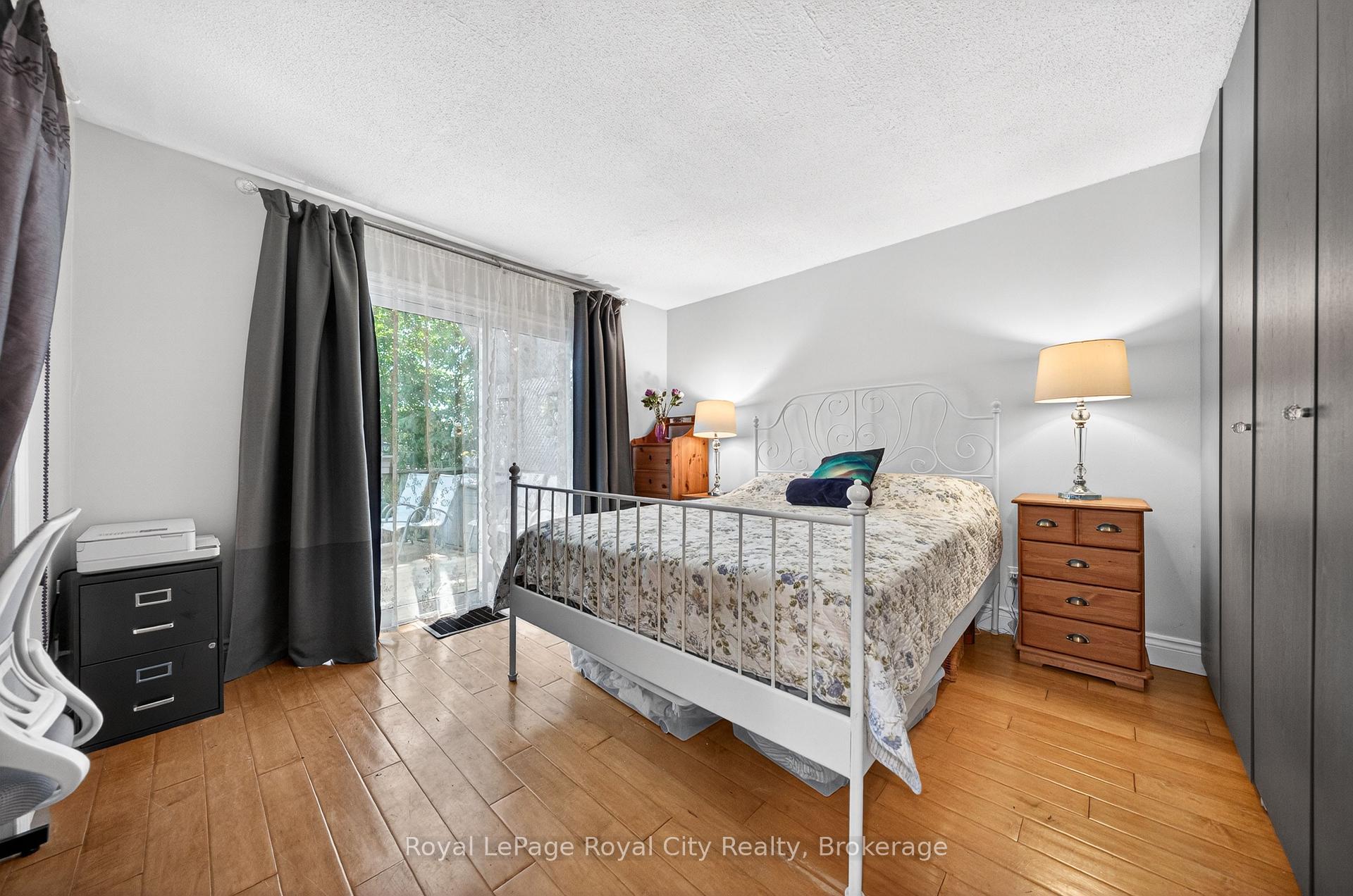Photo 19 of 157 Grange Street, Guelph, St. George's — HOMEH