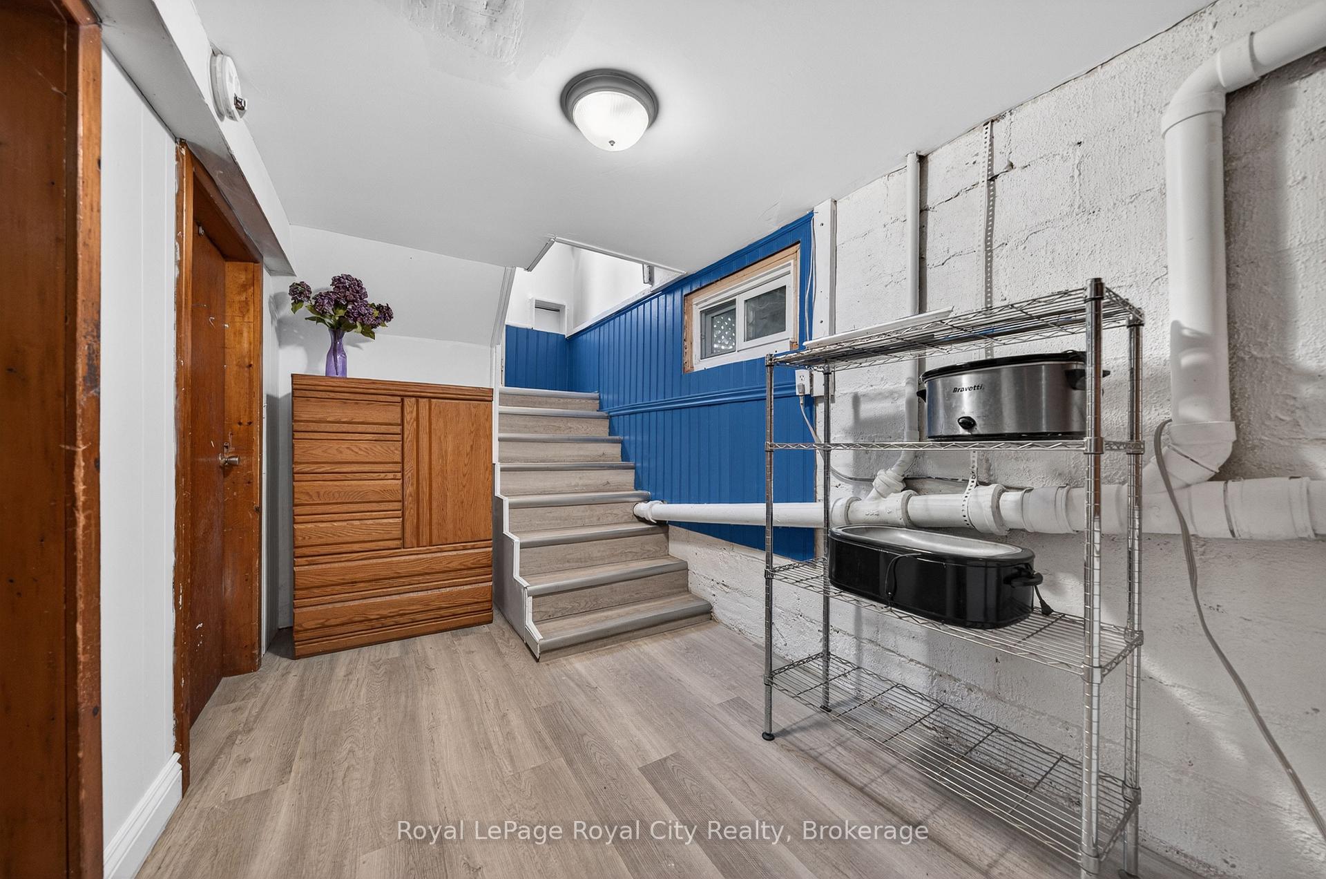 Photo 32 of 157 Grange Street, Guelph, St. George's — HOMEH