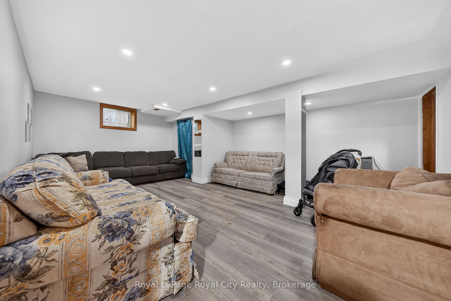 Photo 33 of 157 Grange Street, Guelph, St. George's — HOMEH