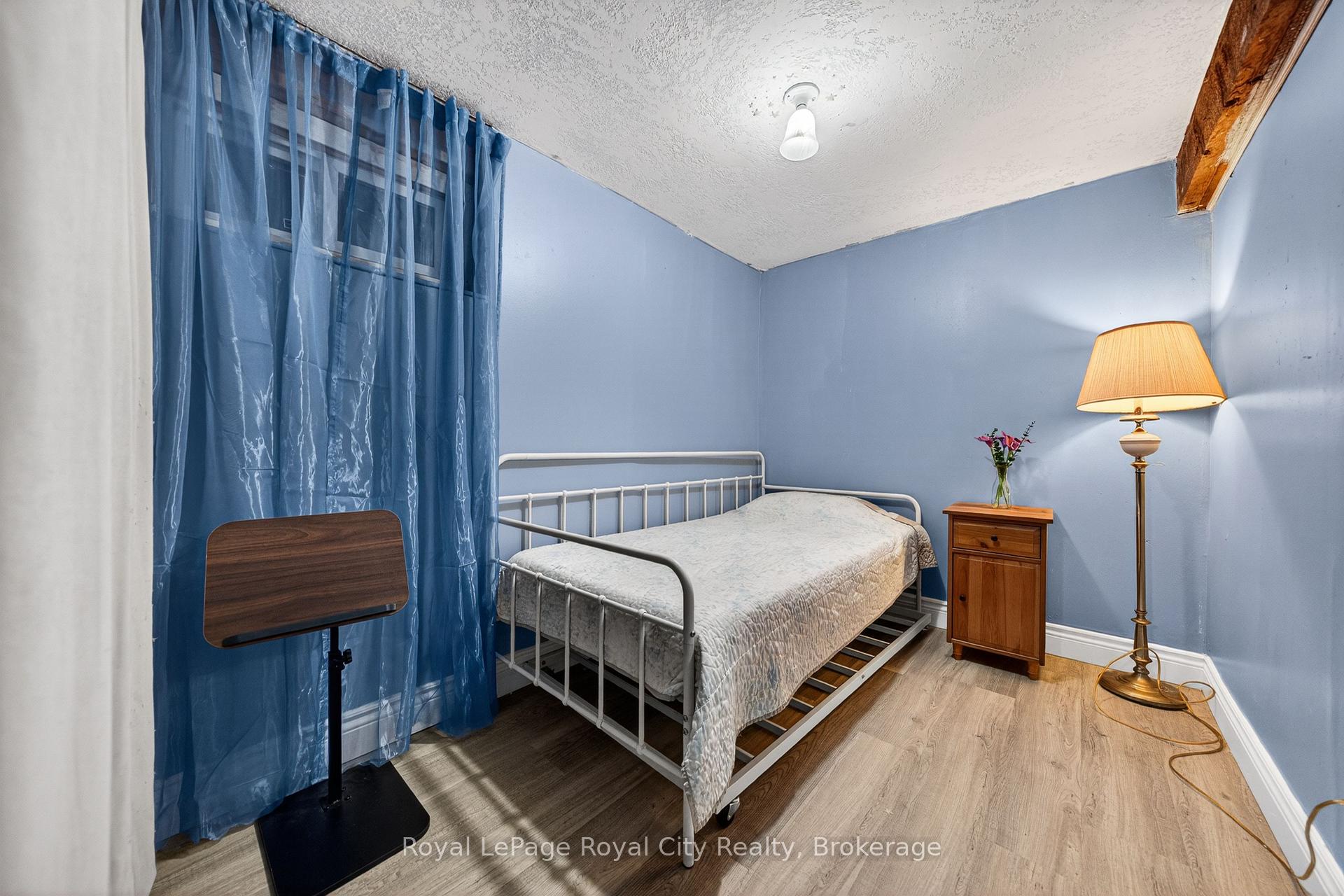Photo 35 of 157 Grange Street, Guelph, St. George's — HOMEH