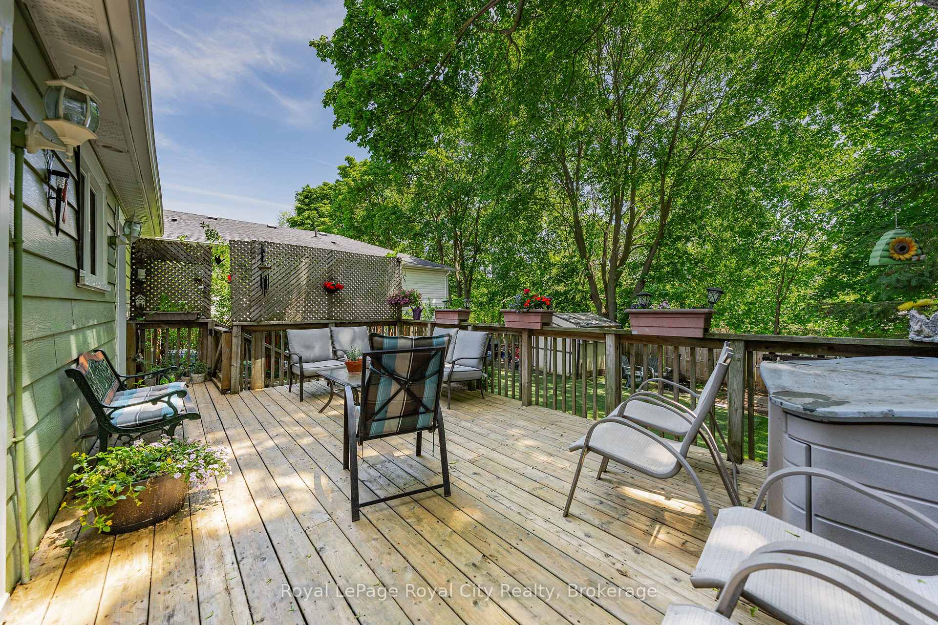 Photo 38 of 157 Grange Street, Guelph, St. George's — HOMEH