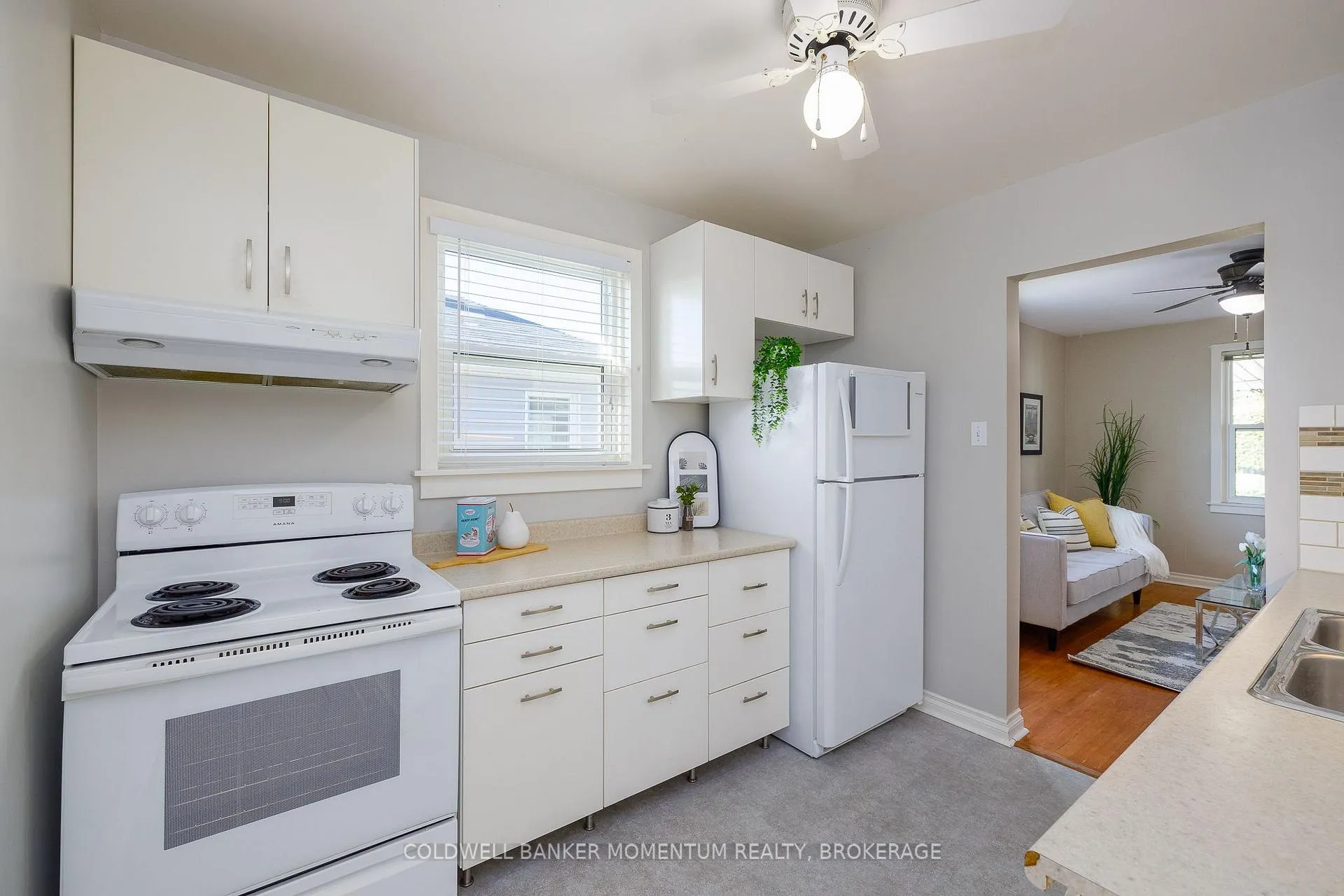 Photo 4 of 13 Princess Street, St. Catharines, E. Chester — HOMEH