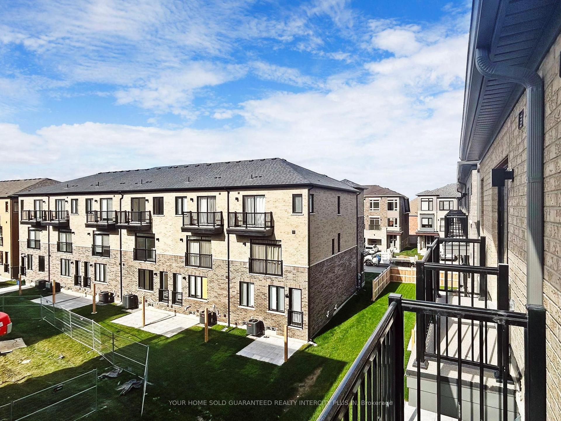 Photo 48 of 124 Tennant Circle, Vaughan, Vellore Village — HOMEH