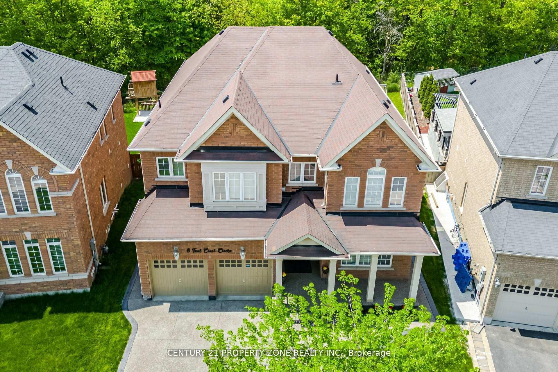 Photo 3 of 8 Teal Crest Circle, Brampton, Credit Valley — HOMEH
