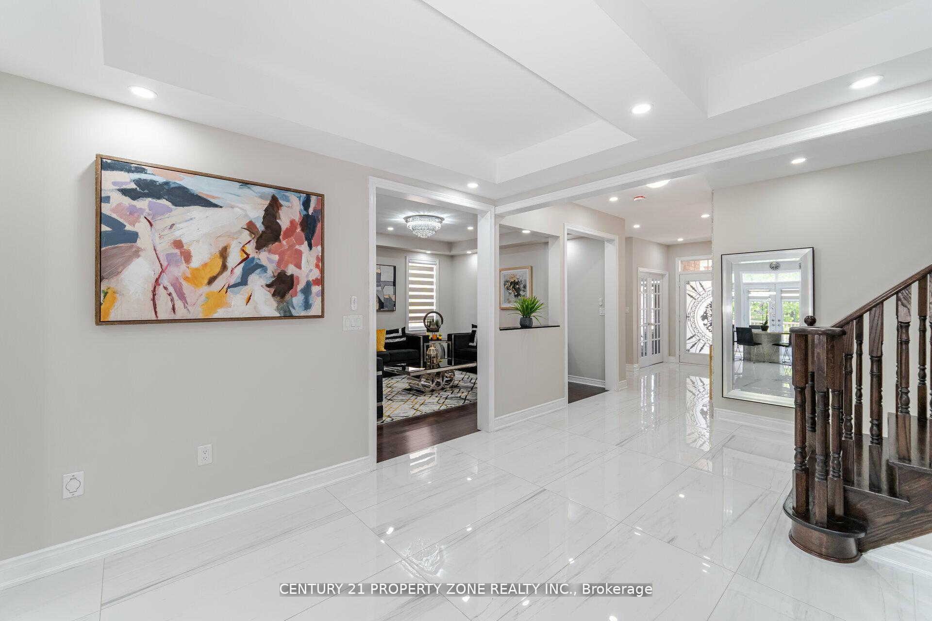 Photo 6 of 8 Teal Crest Circle, Brampton, Credit Valley — HOMEH
