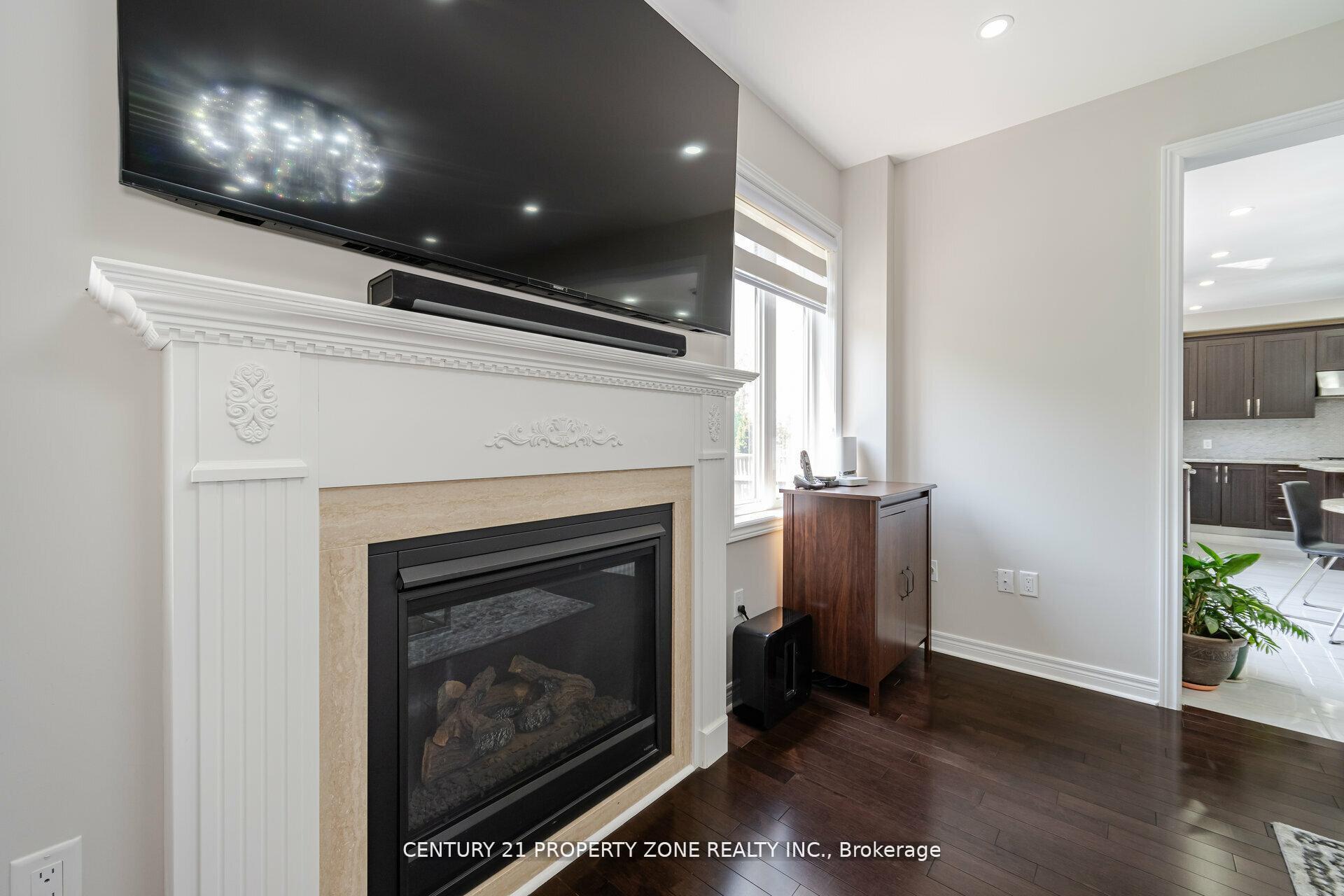 Photo 15 of 8 Teal Crest Circle, Brampton, Credit Valley — HOMEH