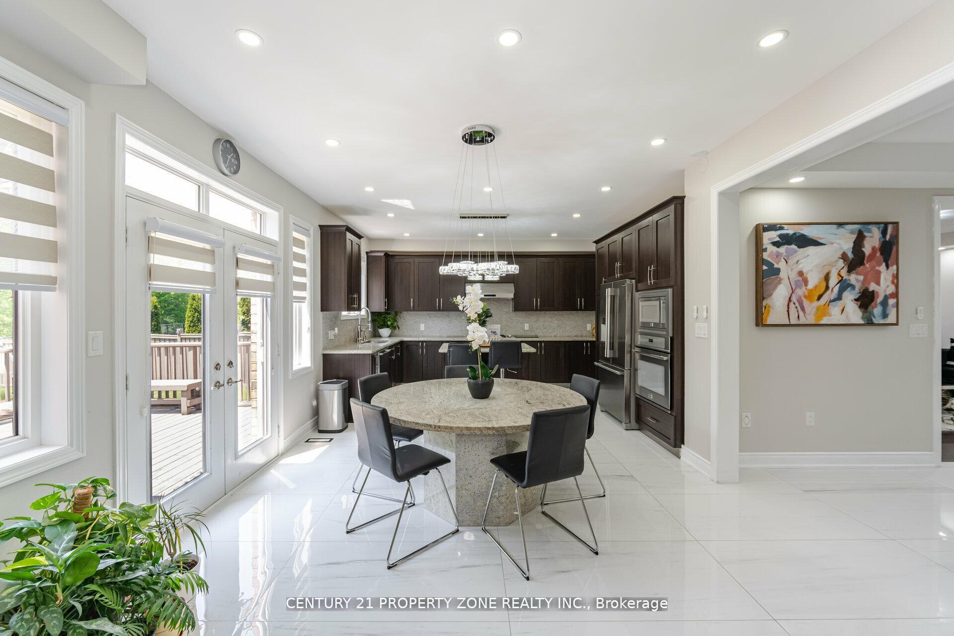 Photo 17 of 8 Teal Crest Circle, Brampton, Credit Valley — HOMEH