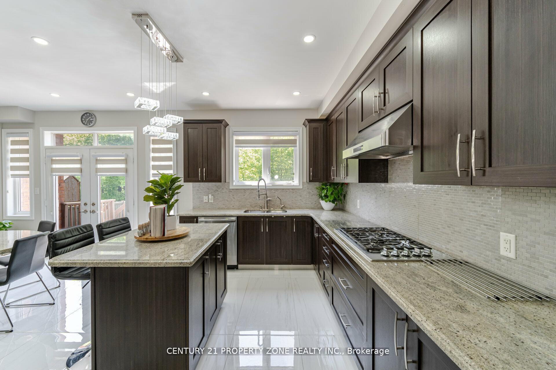 Photo 20 of 8 Teal Crest Circle, Brampton, Credit Valley — HOMEH