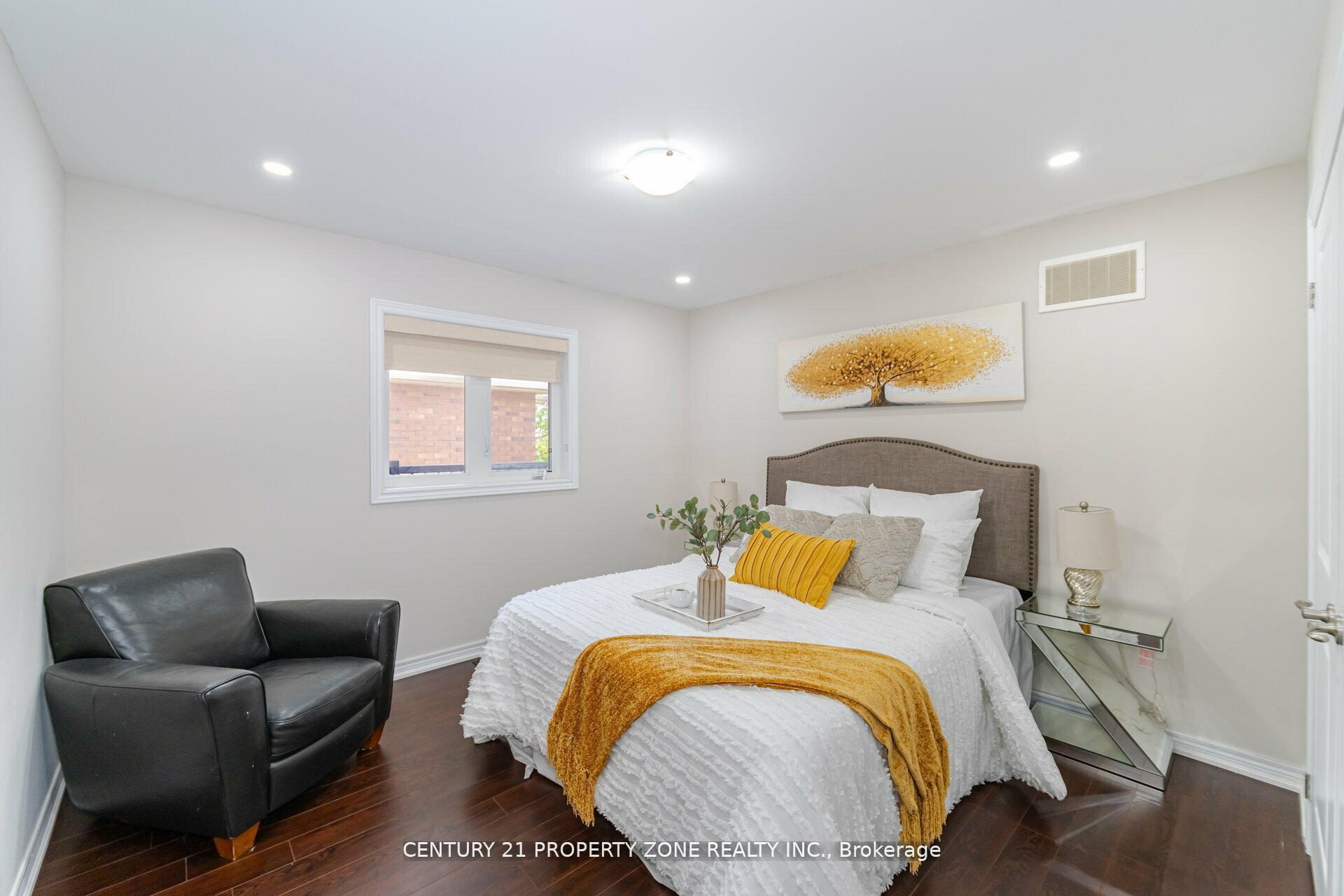 Photo 42 of 8 Teal Crest Circle, Brampton, Credit Valley — HOMEH
