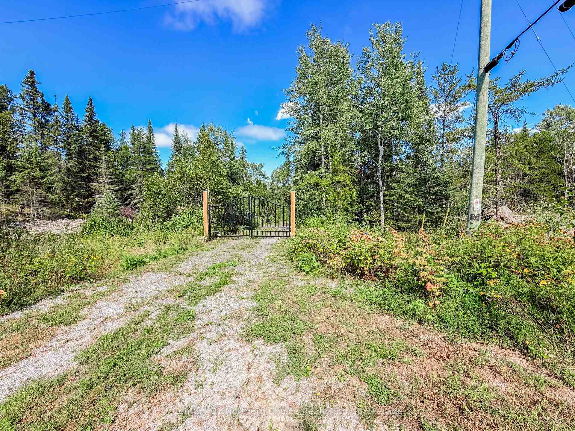 Photo 6 of 126 Aube Drive, Kenora, Kenora Northeast — HOMEH