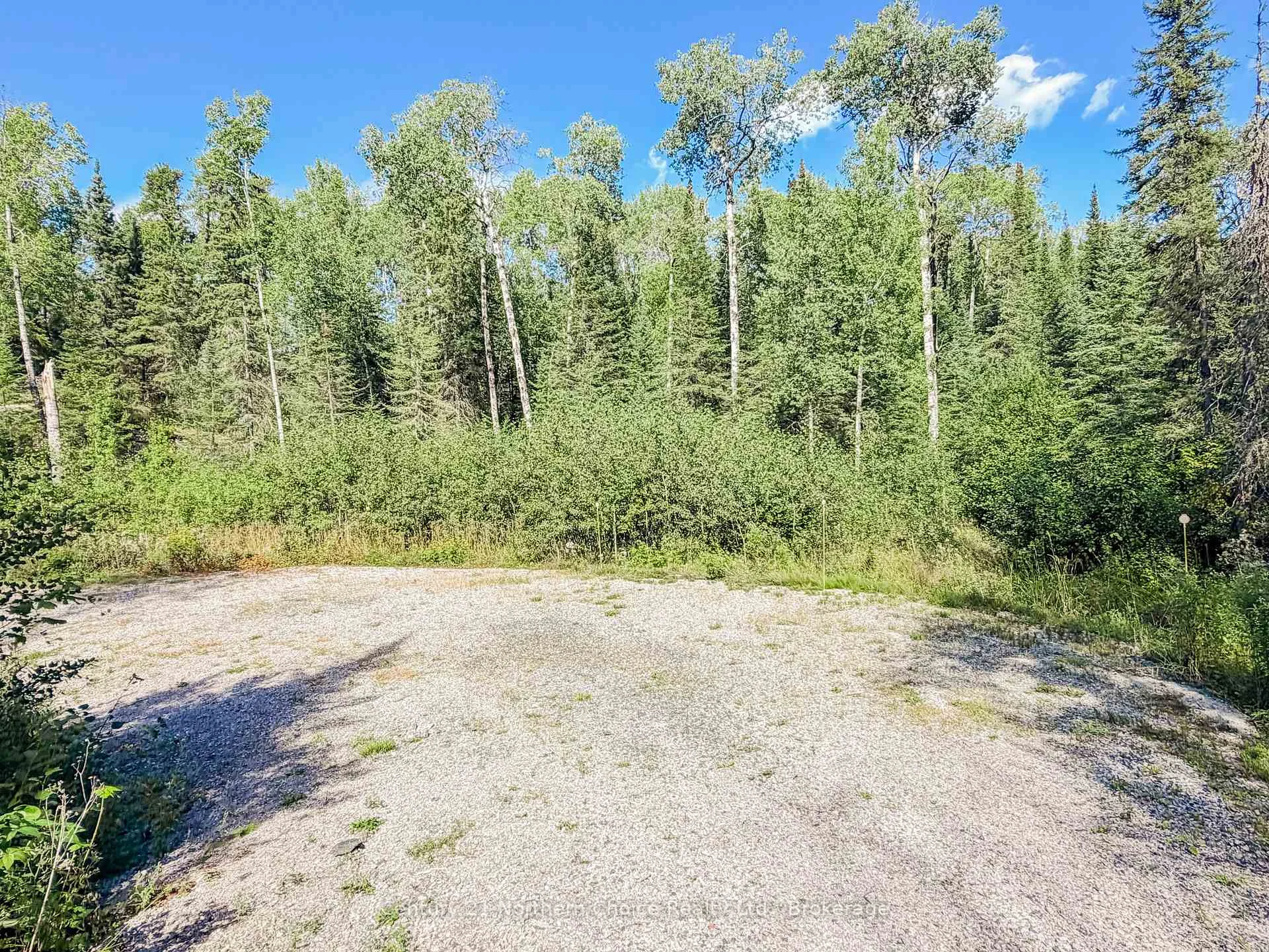 Photo 11 of 126 Aube Drive, Kenora, Kenora Northeast — HOMEH