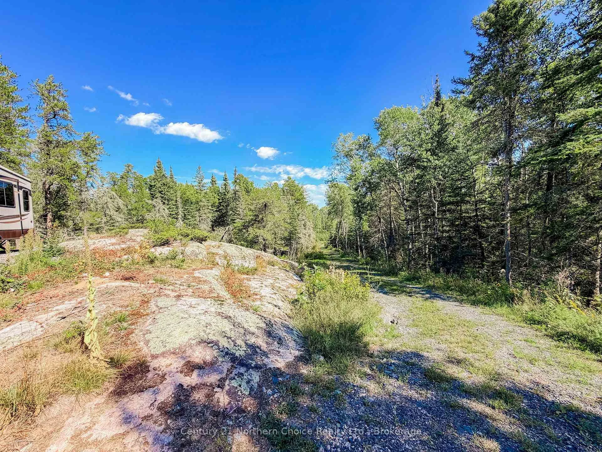 Photo 33 of 126 Aube Drive, Kenora, Kenora Northeast — HOMEH