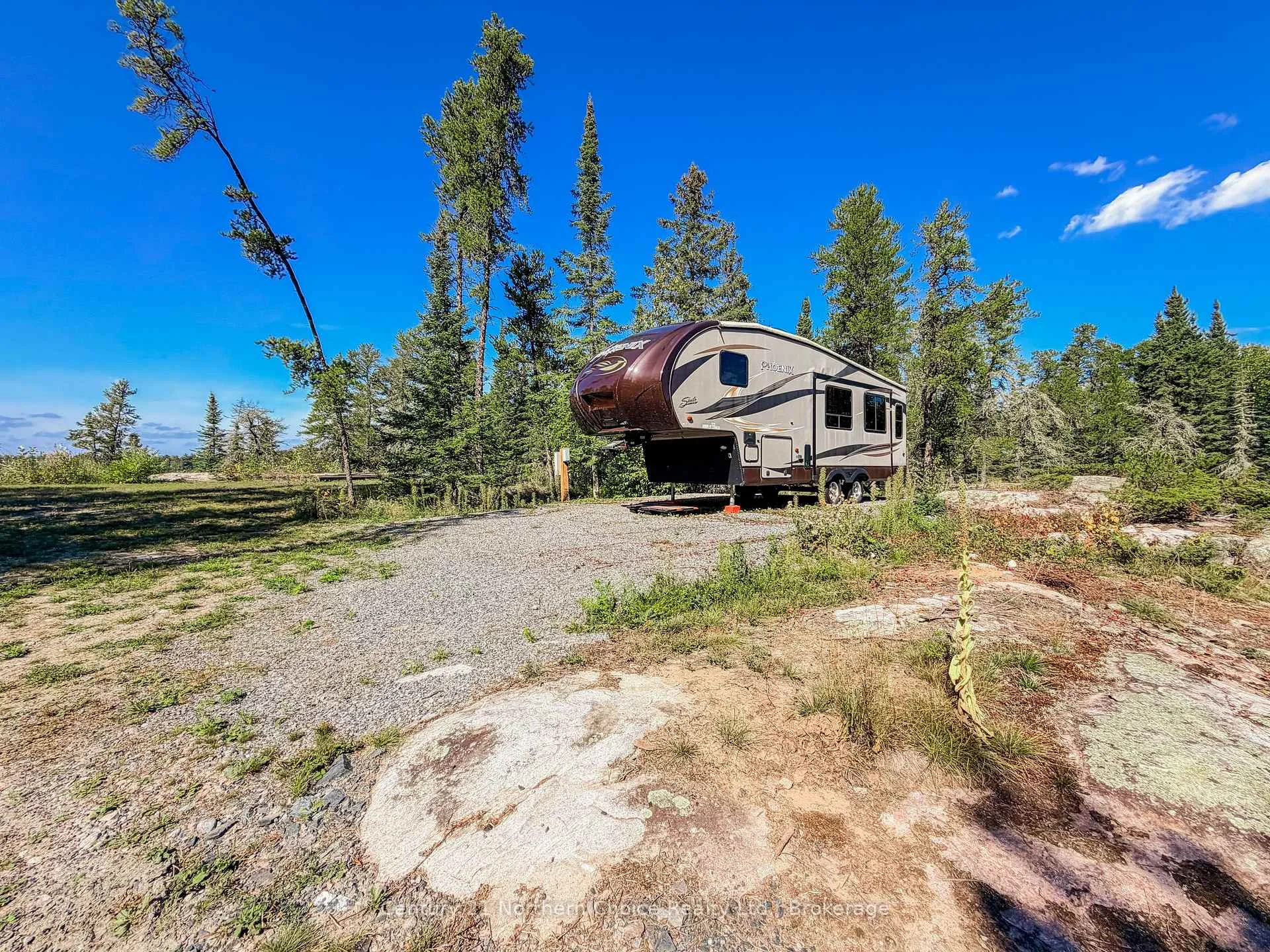 Photo 36 of 126 Aube Drive, Kenora, Kenora Northeast — HOMEH