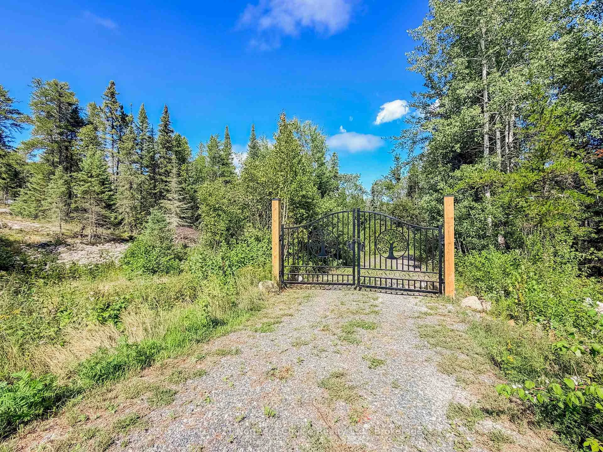 Photo 41 of 126 Aube Drive, Kenora, Kenora Northeast — HOMEH