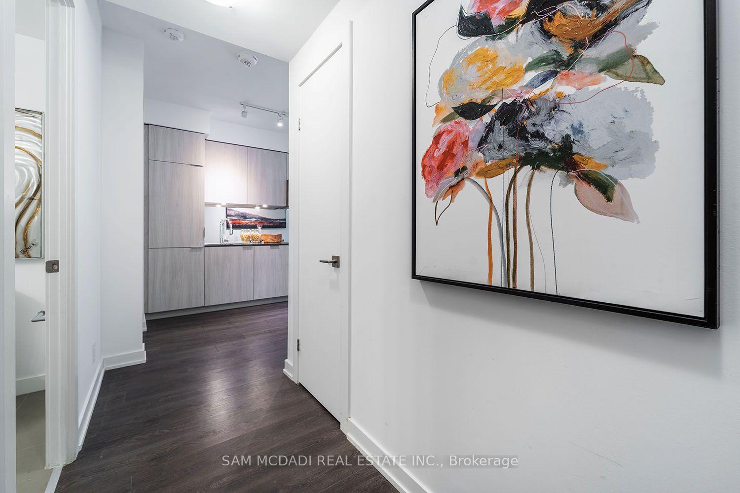 Photo 5 of Unit 301, 609 Avenue Road, Toronto, Yonge-St. Clair — HOMEH