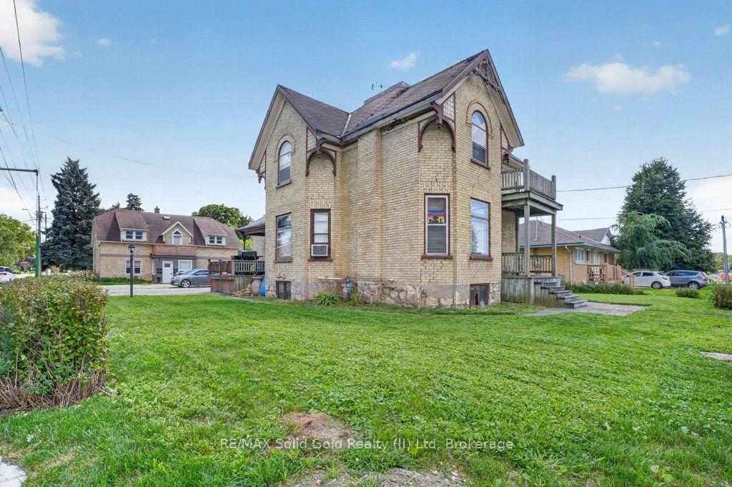 Photo 3 of 569 Frederick Street, Kitchener, Rosemount — HOMEH