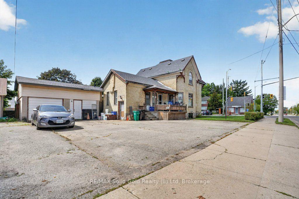 Photo 8 of 569 Frederick Street, Kitchener, Rosemount — HOMEH