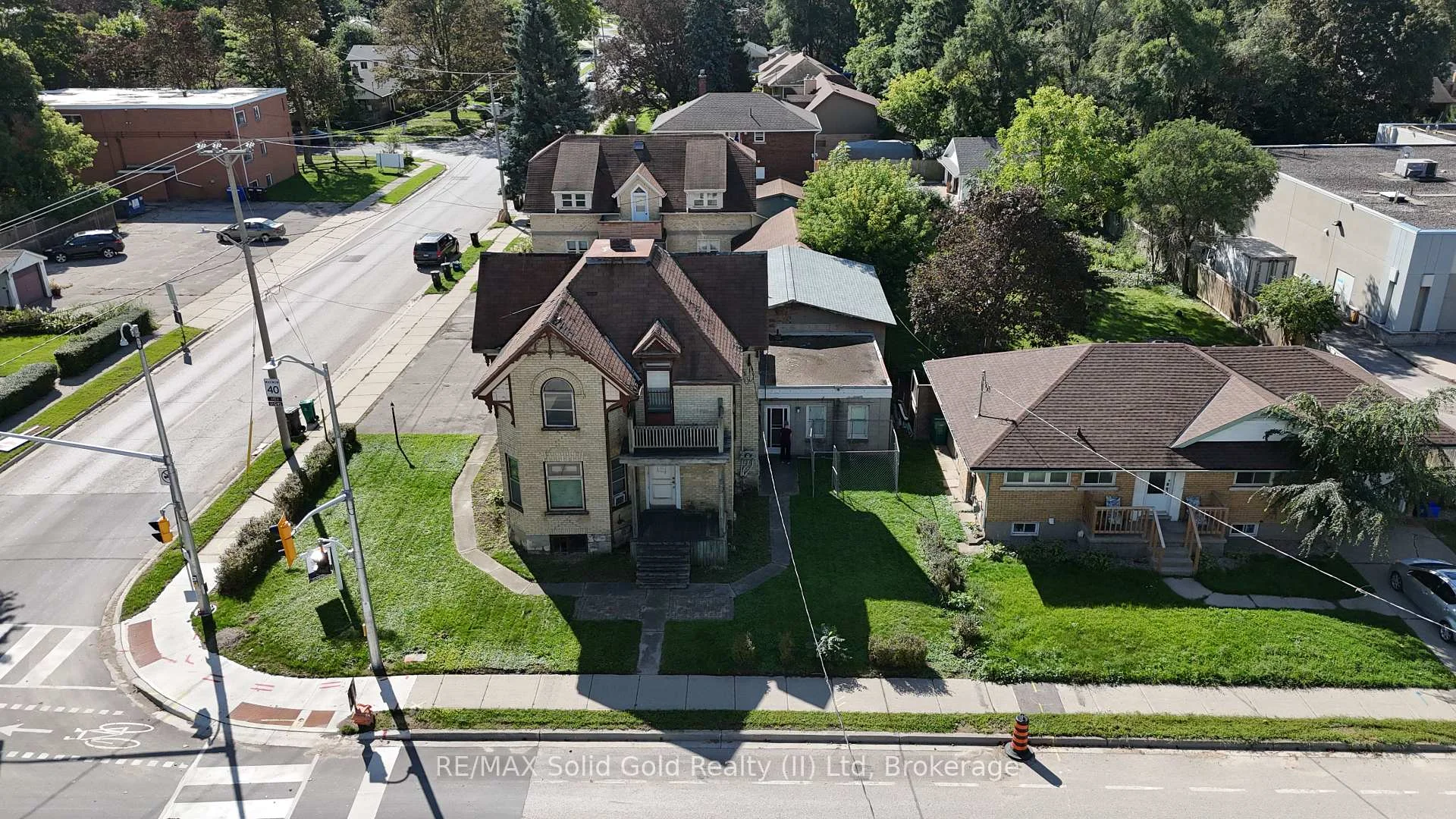 Photo 16 of 569 Frederick Street, Kitchener, Rosemount — HOMEH