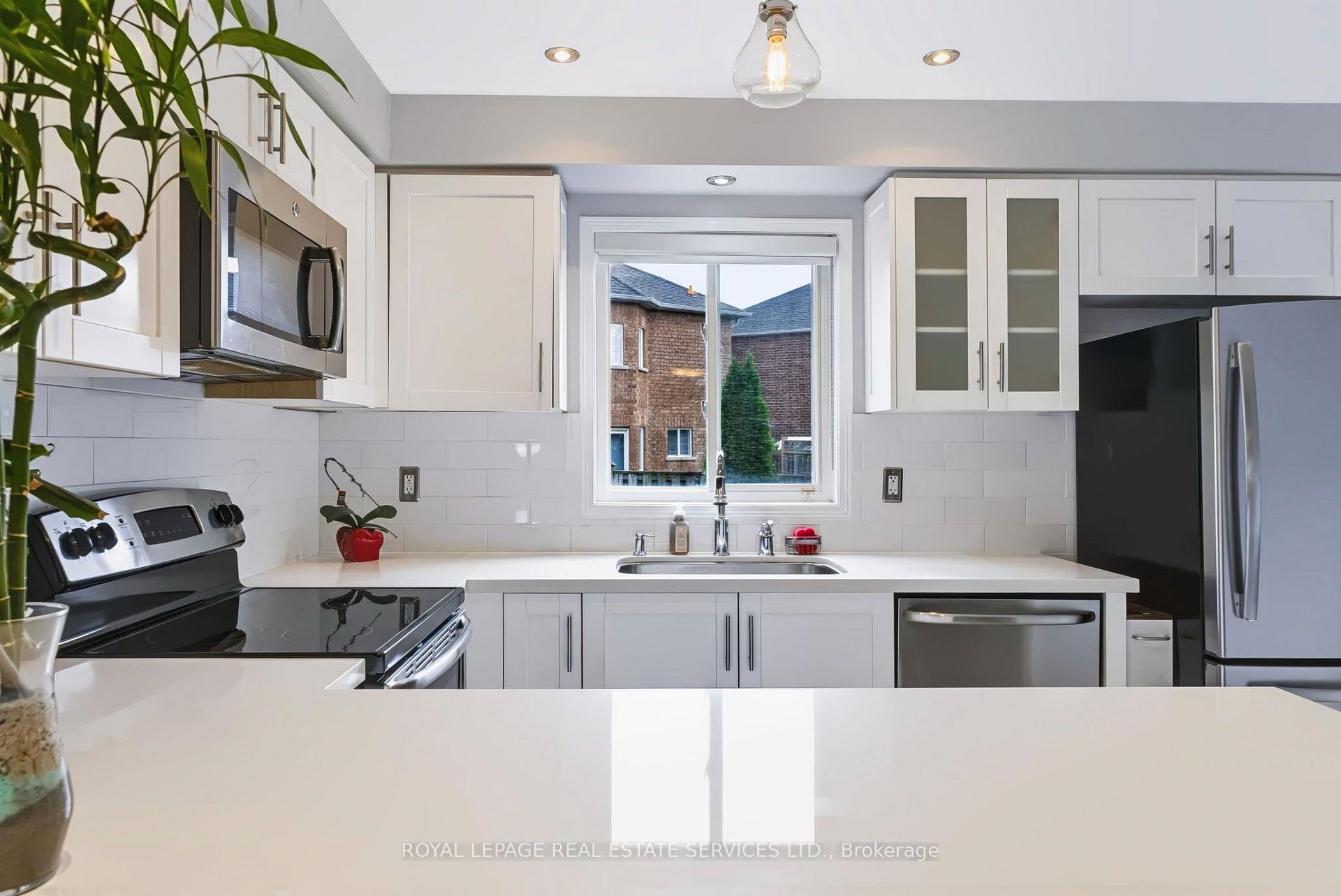 Photo 13 of 5856 Blue Spruce Avenue, Burlington, Orchard — HOMEH