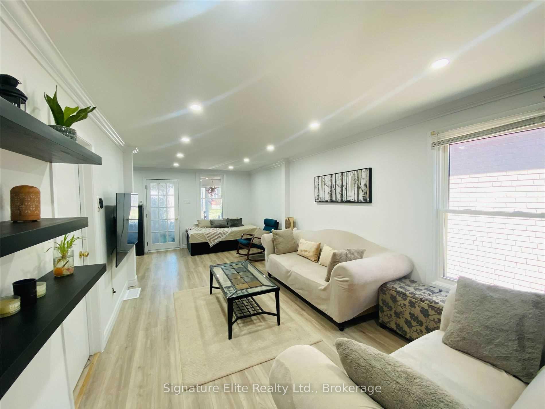 Photo 6 of Unit Mn & Up, 15 Haddon Avenue, Scarborough, Birchcliffe-Cliffside — HOMEH