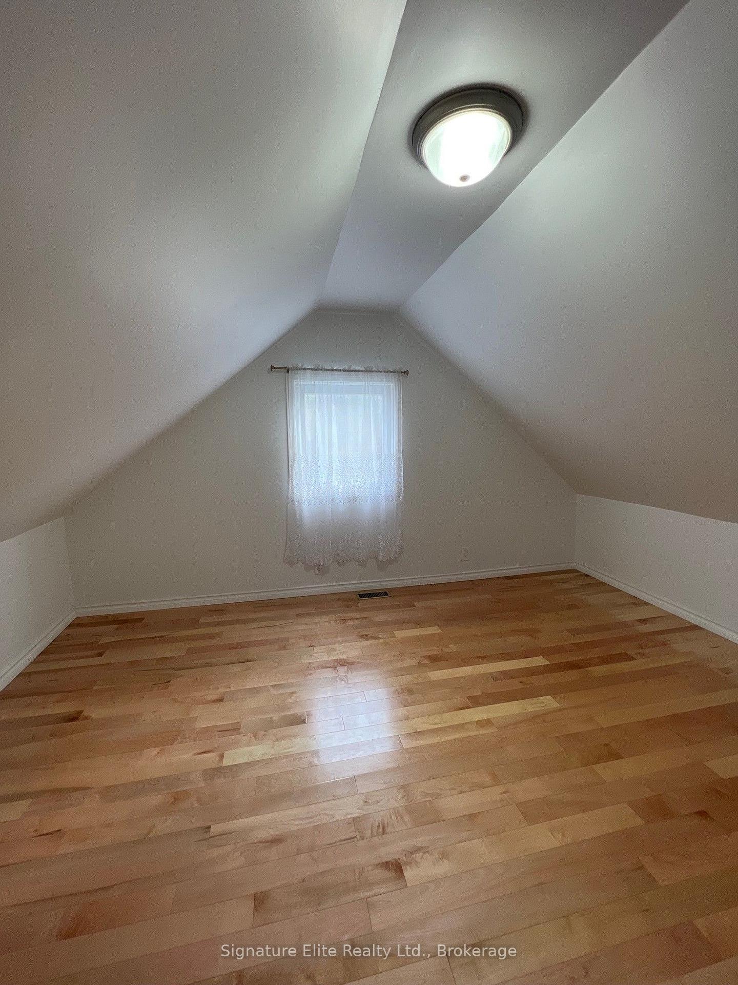Photo 17 of Unit Mn & Up, 15 Haddon Avenue, Scarborough, Birchcliffe-Cliffside — HOMEH