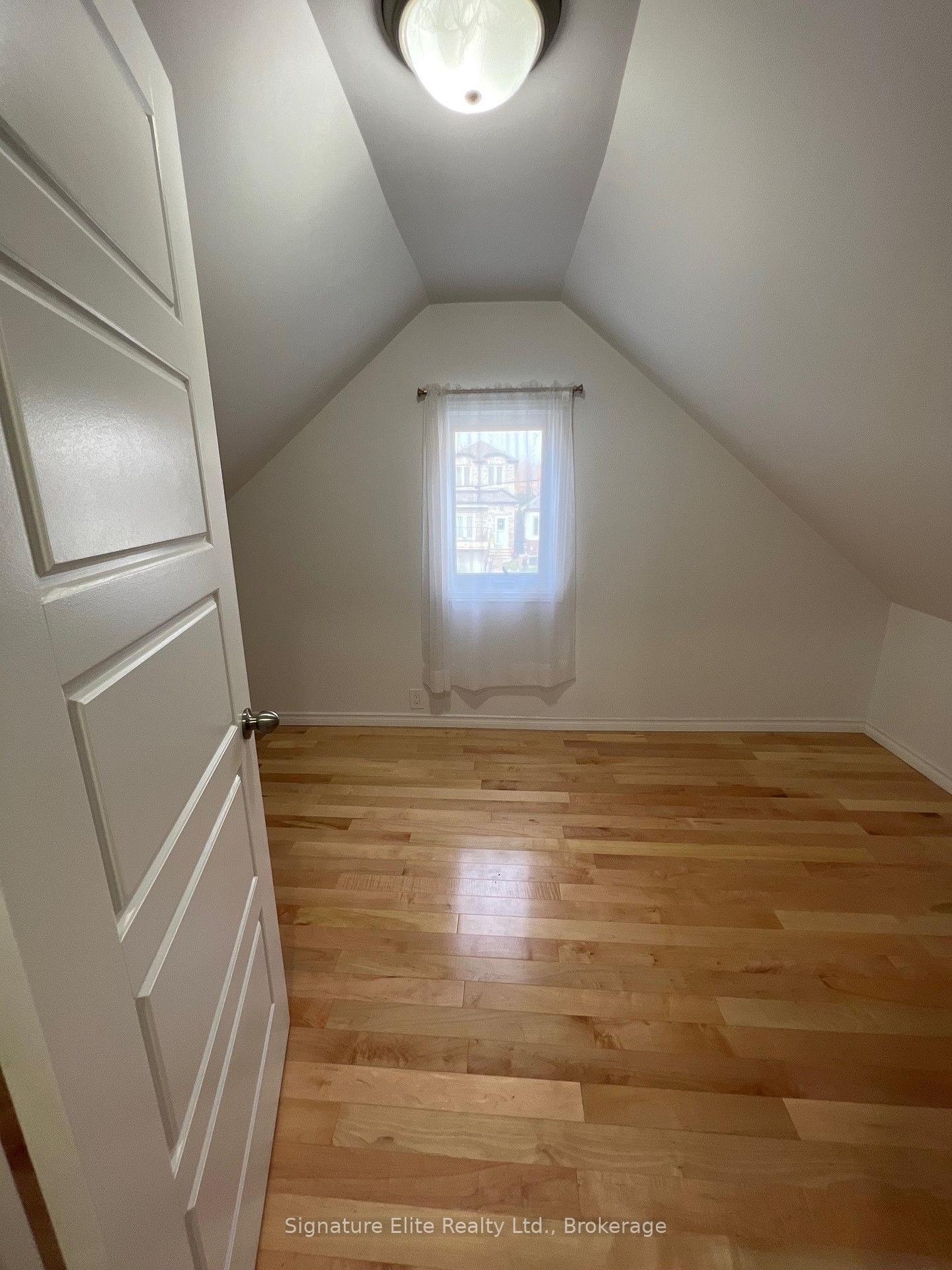 Photo 23 of Unit Mn & Up, 15 Haddon Avenue, Scarborough, Birchcliffe-Cliffside — HOMEH