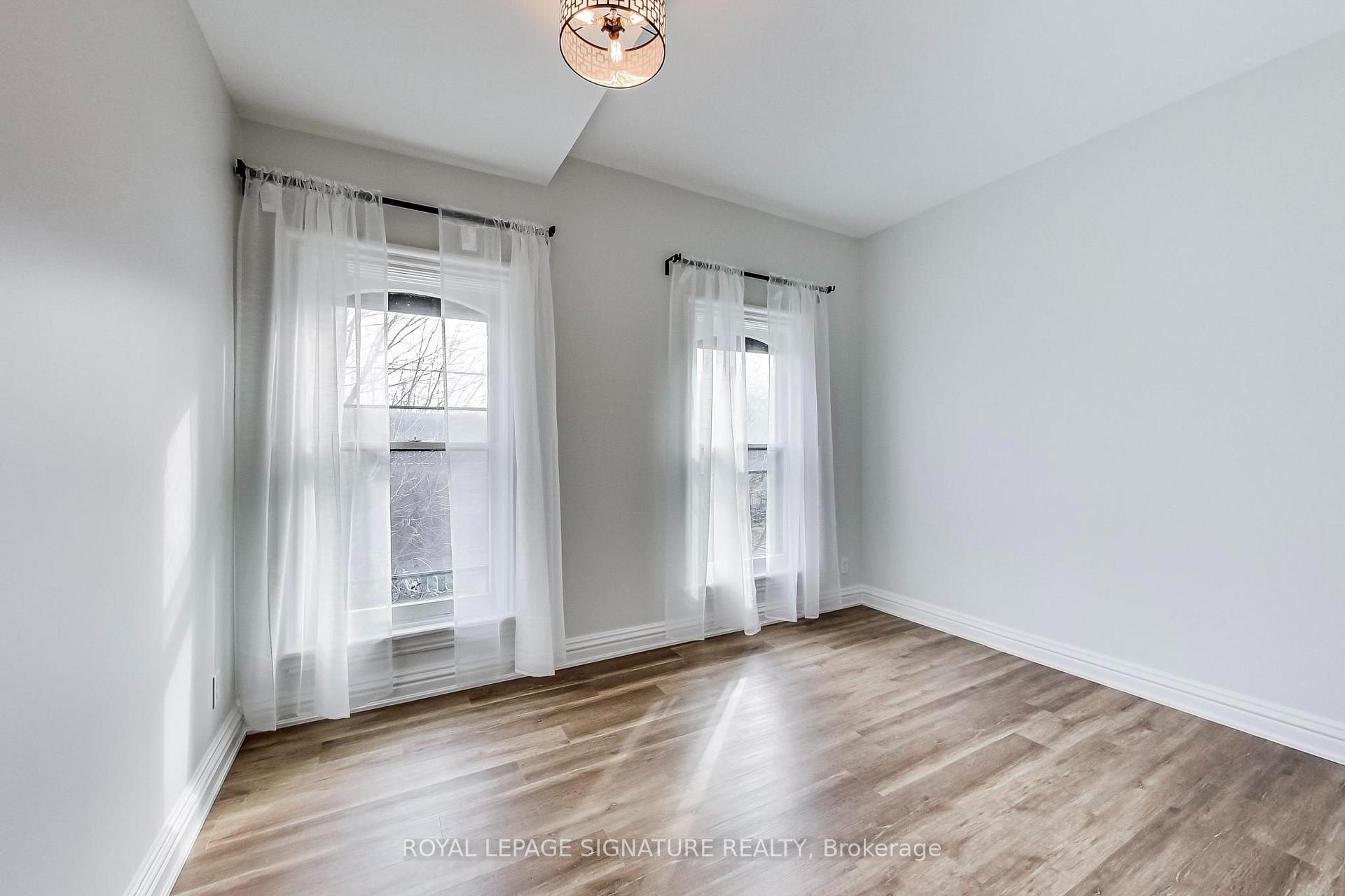 Photo 8 of Unit 2, 102 West Avenue S, Hamilton, Corktown — HOMEH