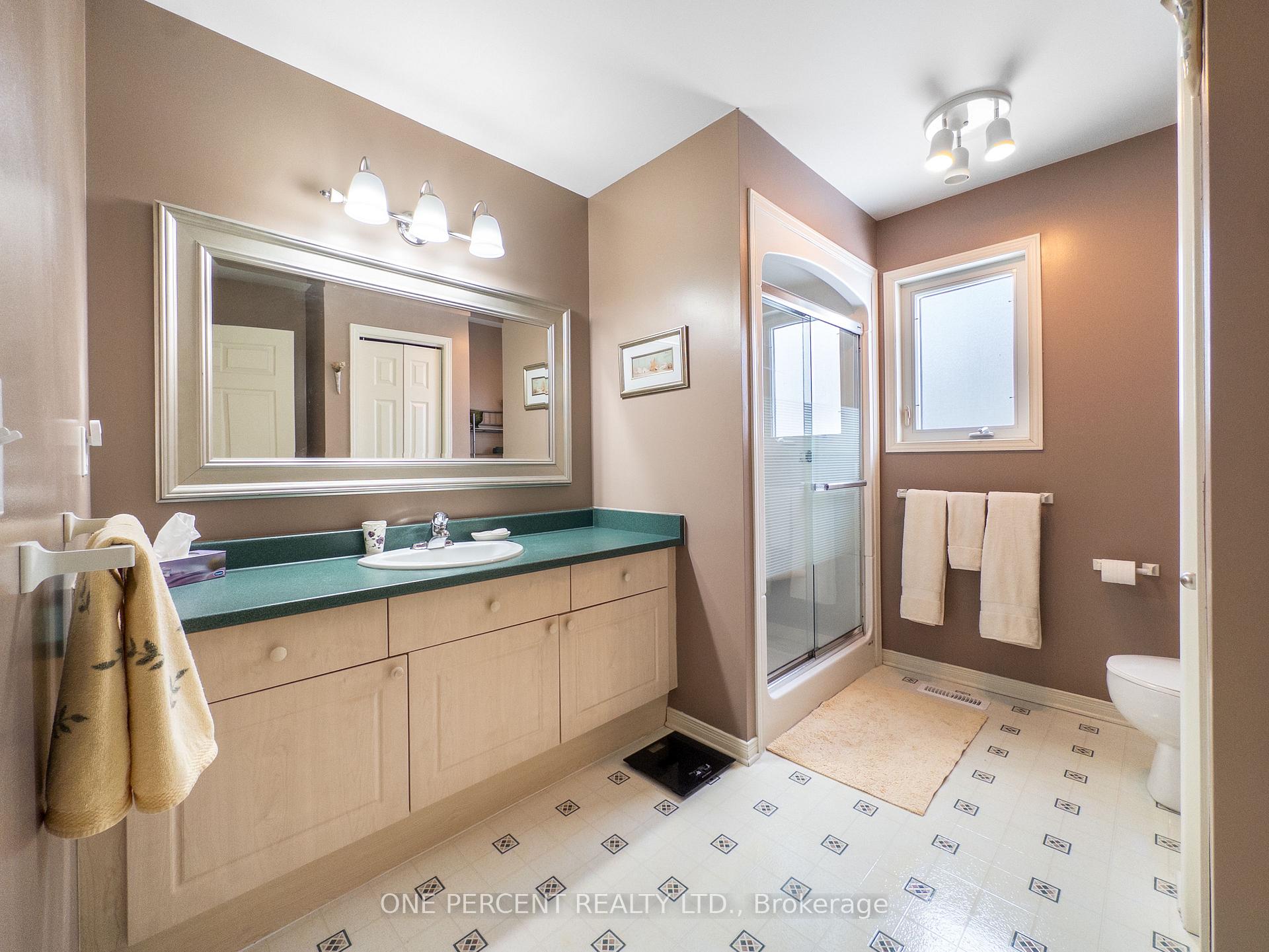 Photo 16 of 14 Elmdale Drive, Prince Edward County, Wellington Ward — HOMEH