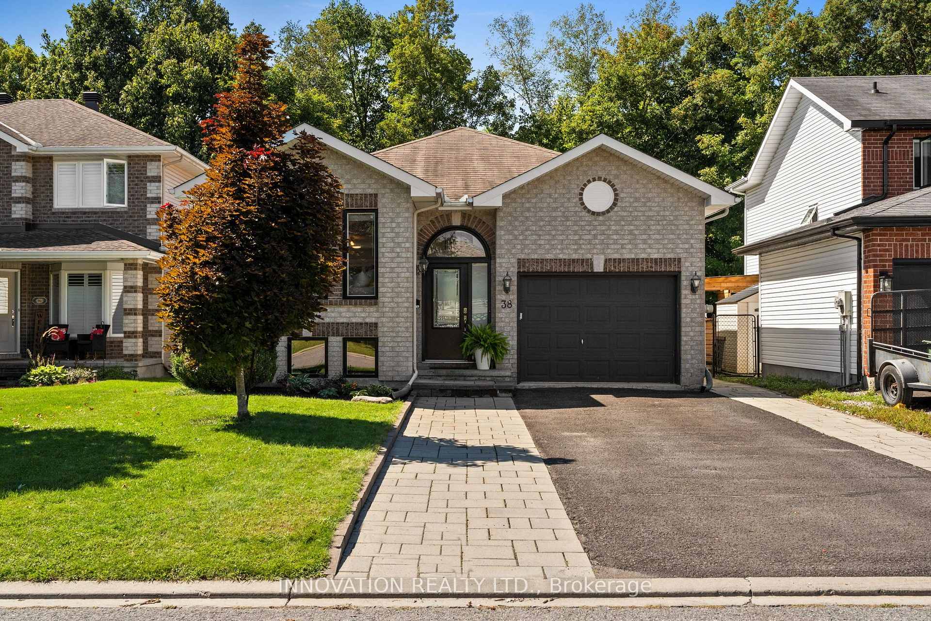 Photo of 38 Steggall Crescent