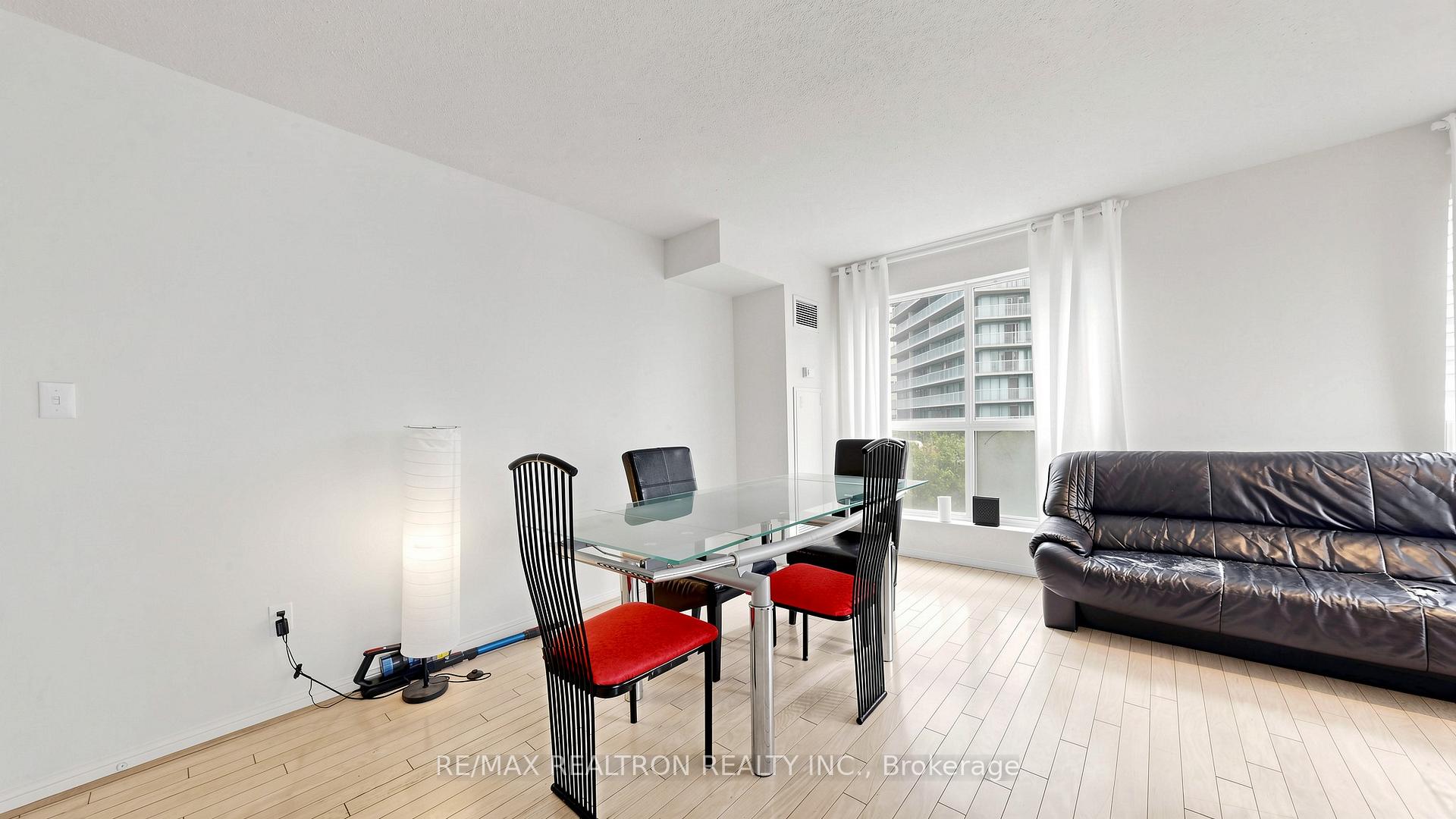 Photo 20 of Unit 502, 23 Lorraine Drive, North York, Willowdale West — HOMEH