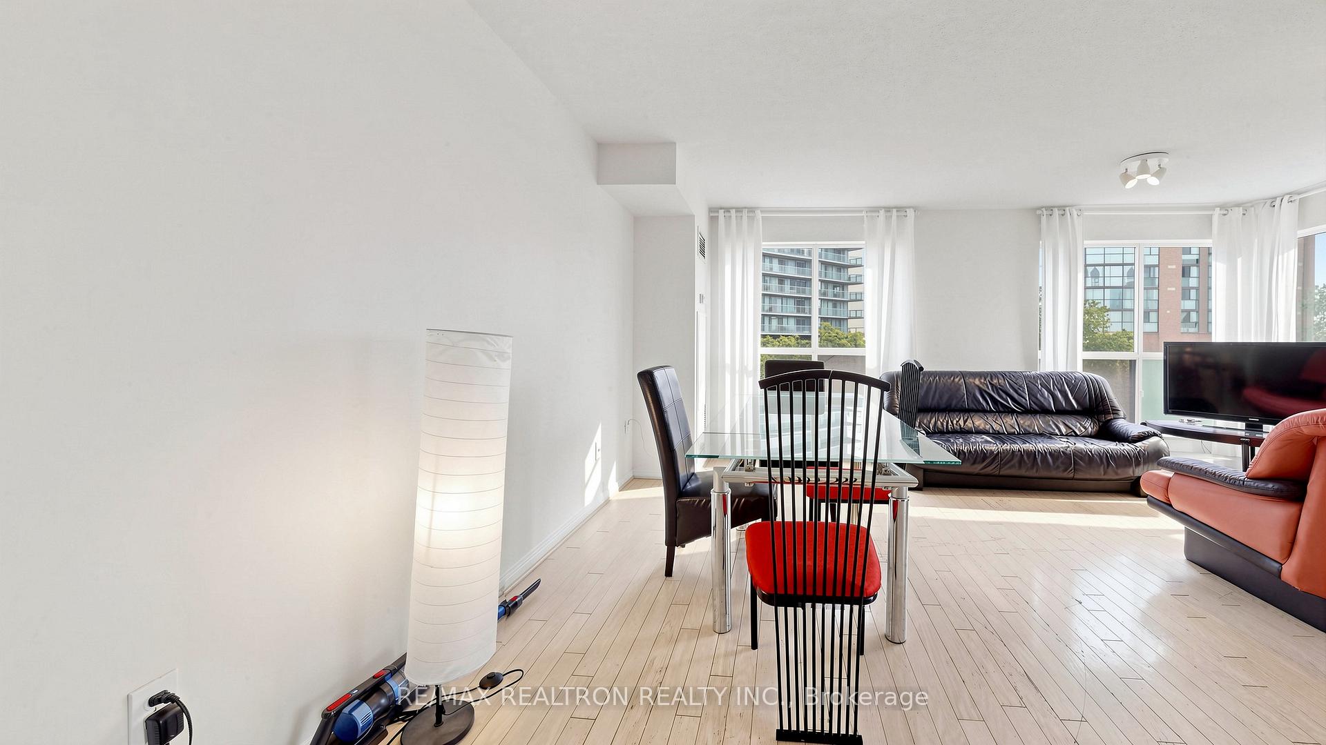 Photo 23 of Unit 502, 23 Lorraine Drive, North York, Willowdale West — HOMEH