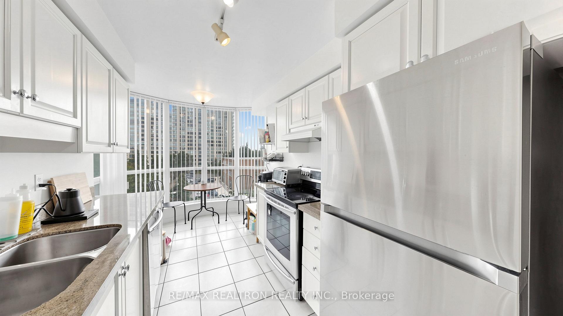 Photo 26 of Unit 502, 23 Lorraine Drive, North York, Willowdale West — HOMEH
