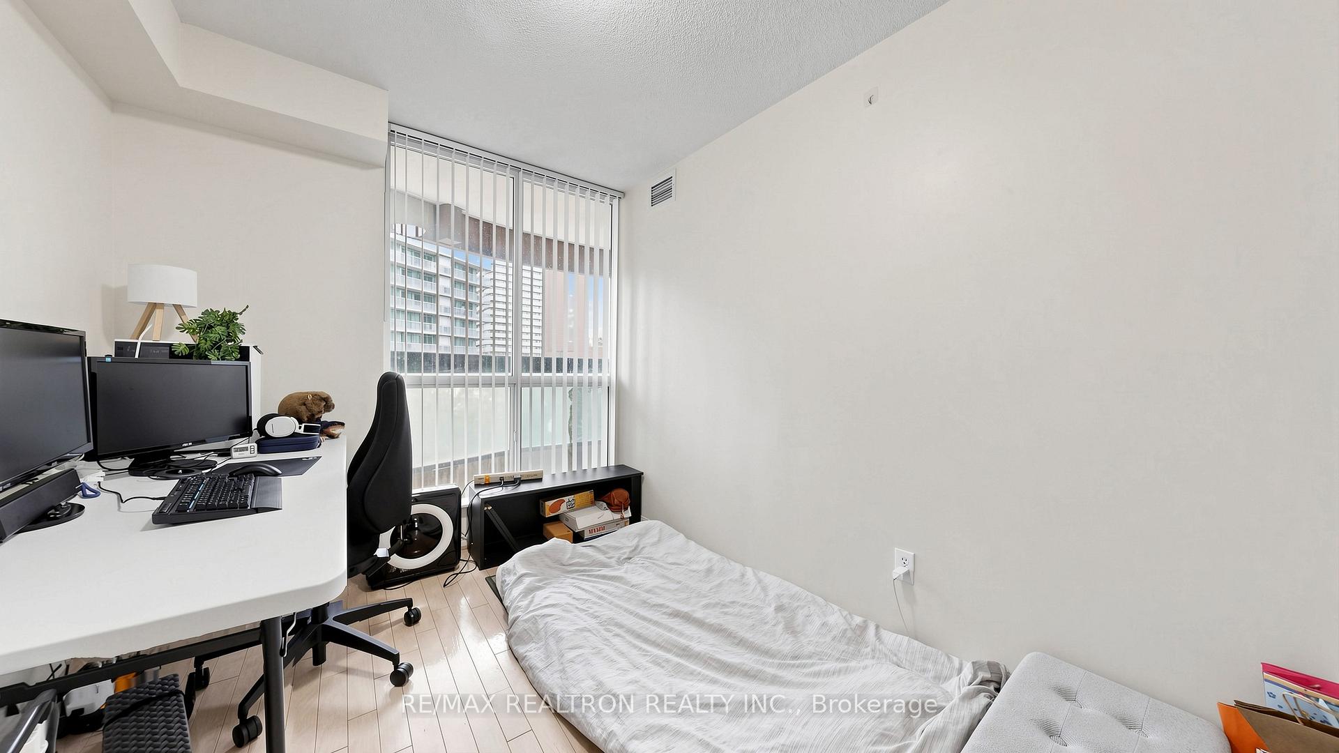 Photo 30 of Unit 502, 23 Lorraine Drive, North York, Willowdale West — HOMEH