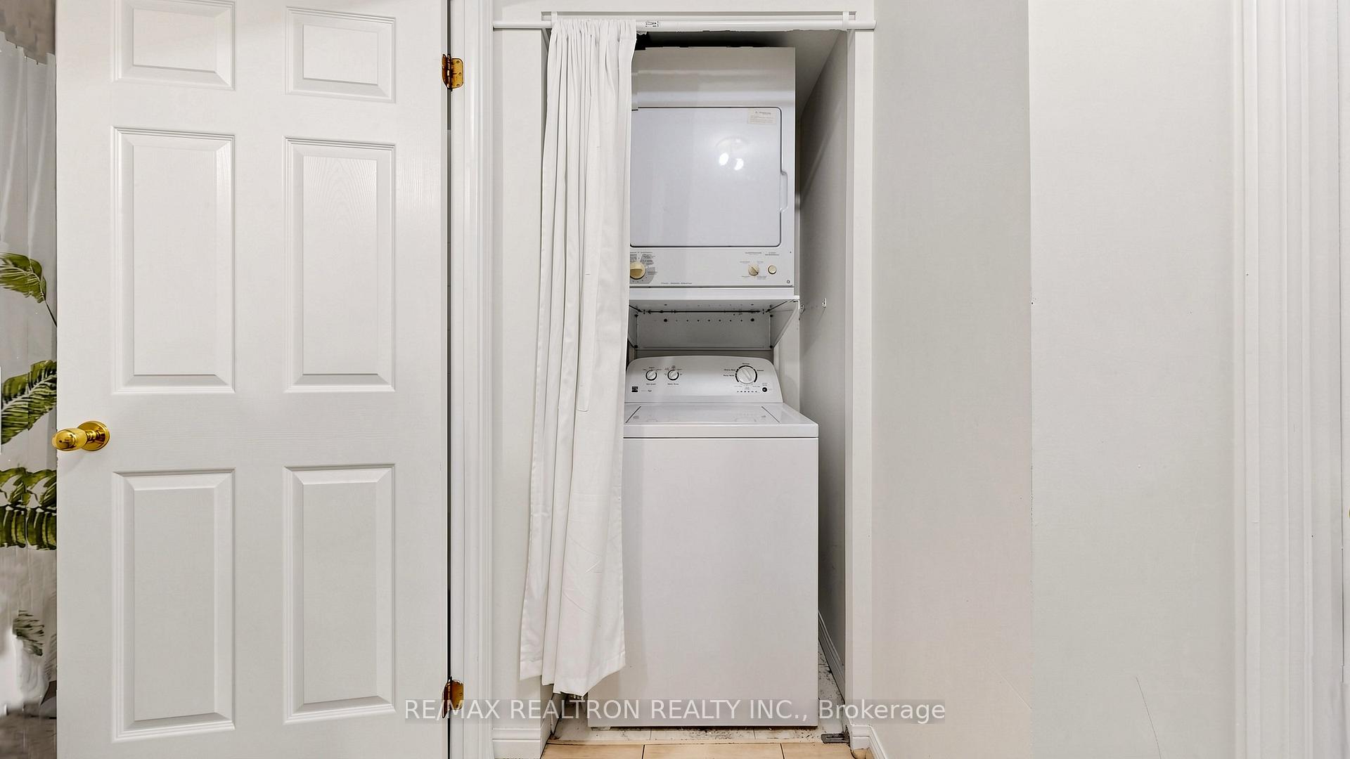 Photo 36 of Unit 502, 23 Lorraine Drive, North York, Willowdale West — HOMEH