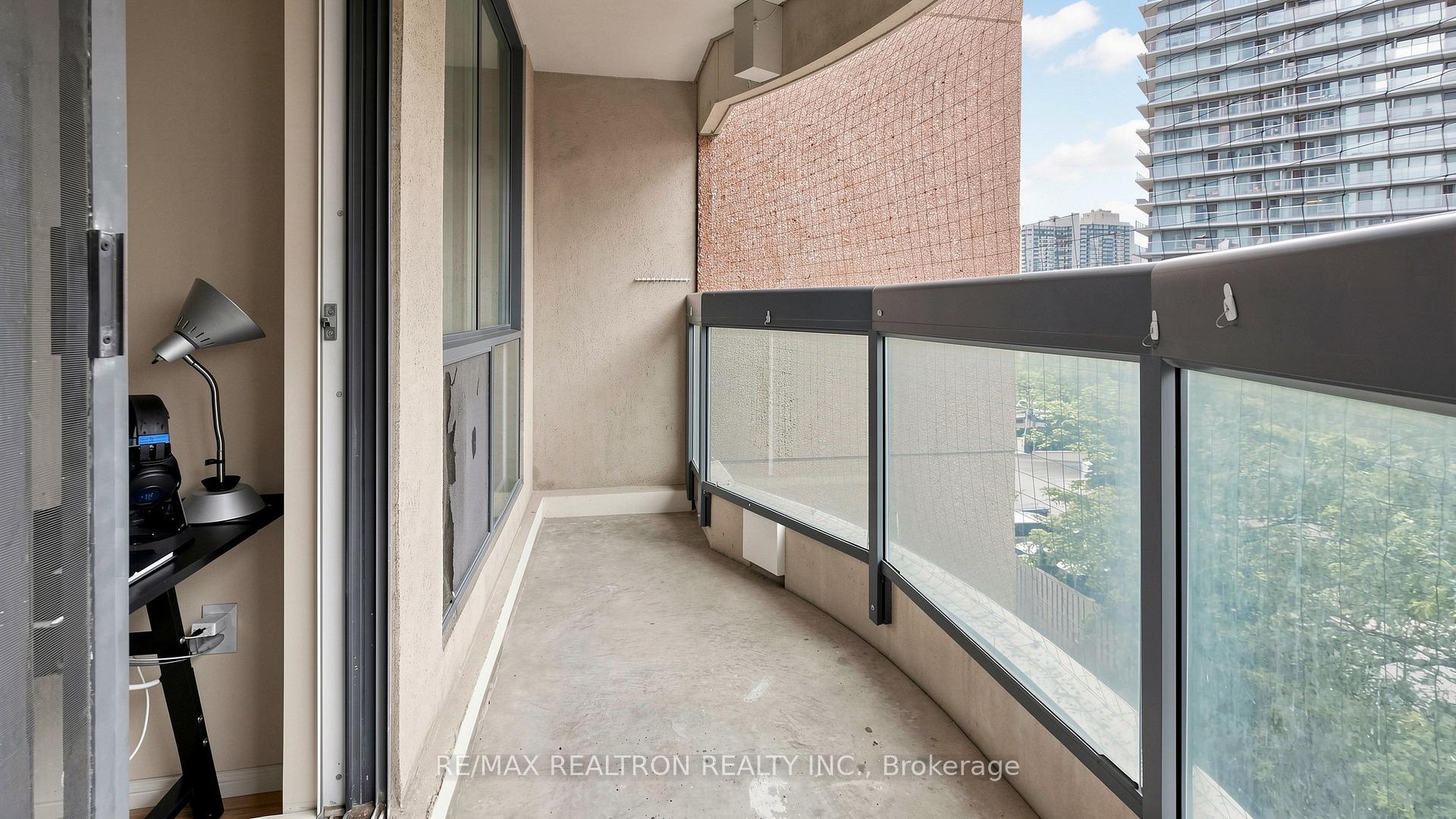 Photo 40 of Unit 502, 23 Lorraine Drive, North York, Willowdale West — HOMEH