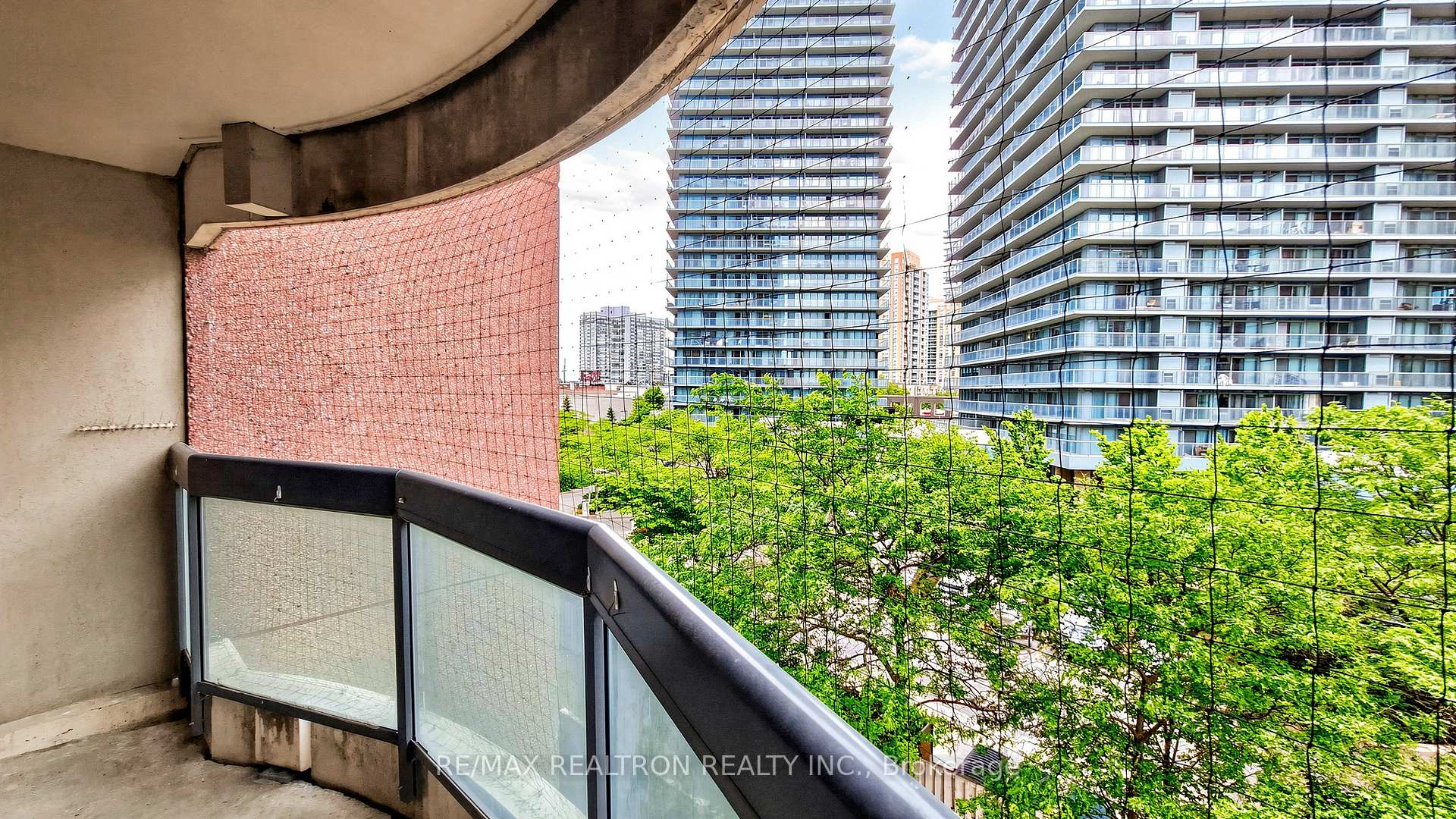 Photo 41 of Unit 502, 23 Lorraine Drive, North York, Willowdale West — HOMEH