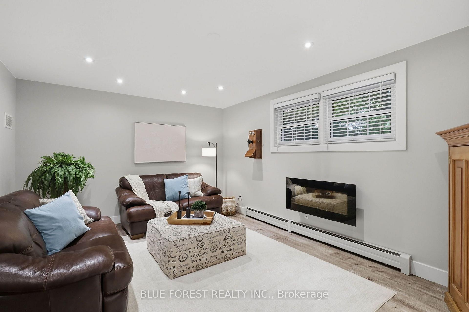 Photo 24 of 111 Arthur Street, Middlesex Centre, Komoka — HOMEH