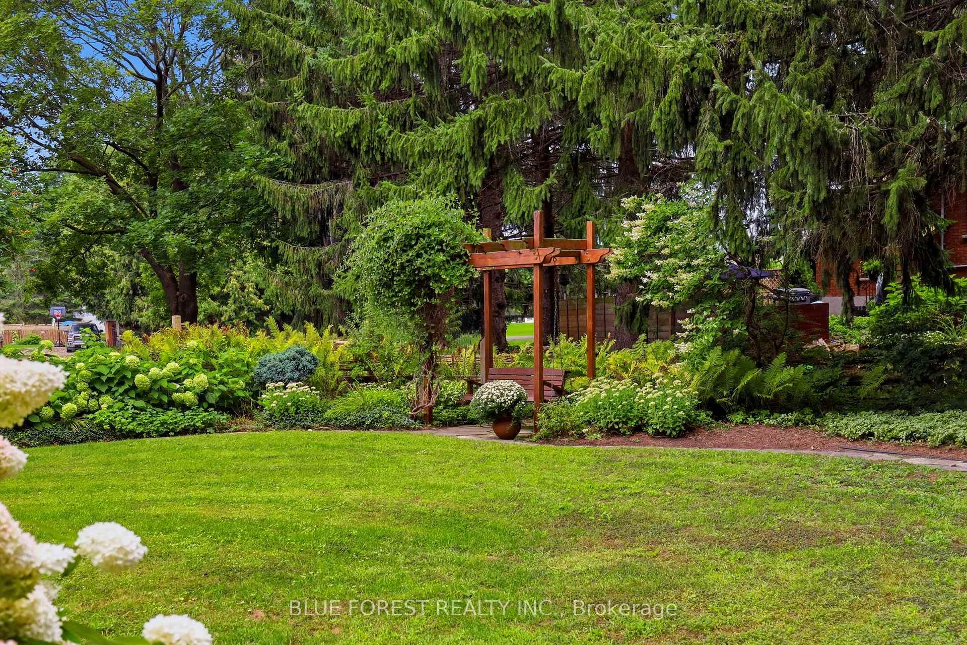 Photo 34 of 111 Arthur Street, Middlesex Centre, Komoka — HOMEH